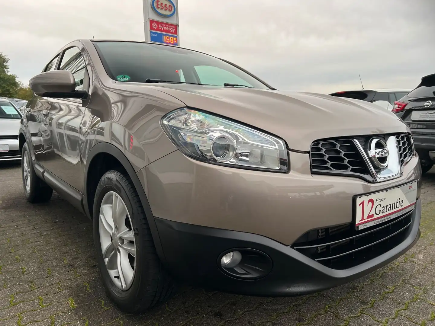 Nissan Qashqai Acenta 1.6*KLIMAAUT*1HAND*TÜV*GARANTIE* Braun - 2