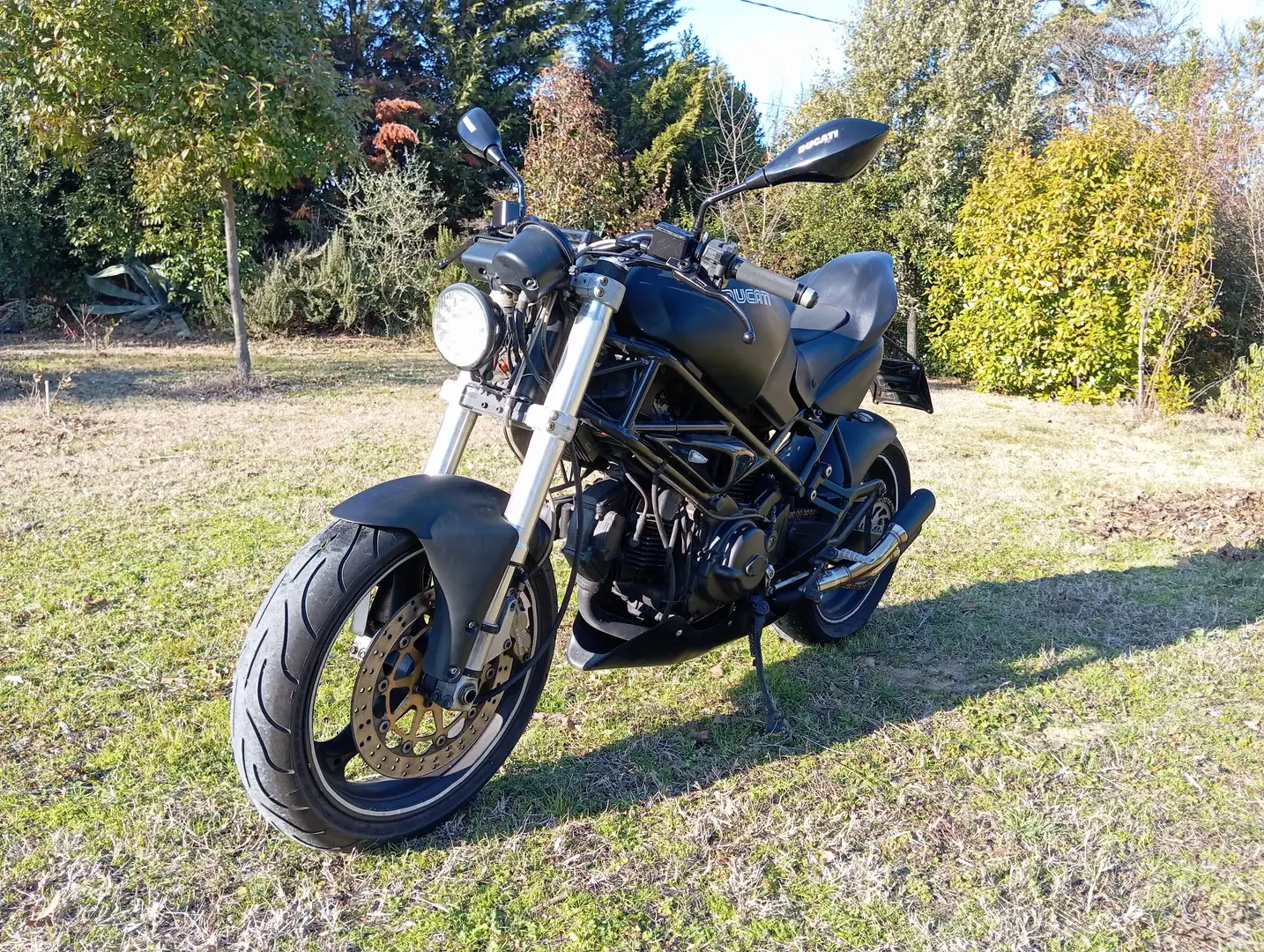 Ducati Monster 600 Fekete - 2