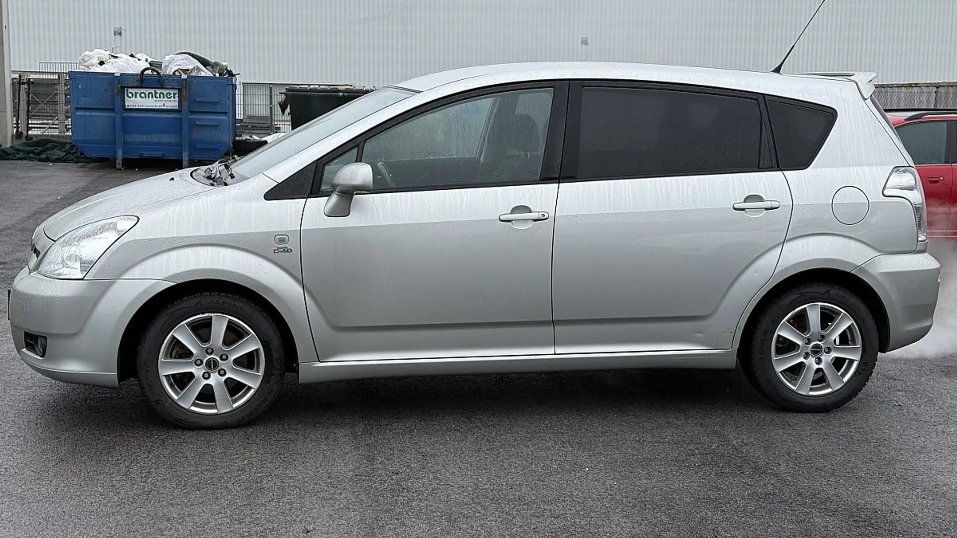 Toyota Corolla Verso 2,0 D-4D Linea Sol Ds. Silber - 2