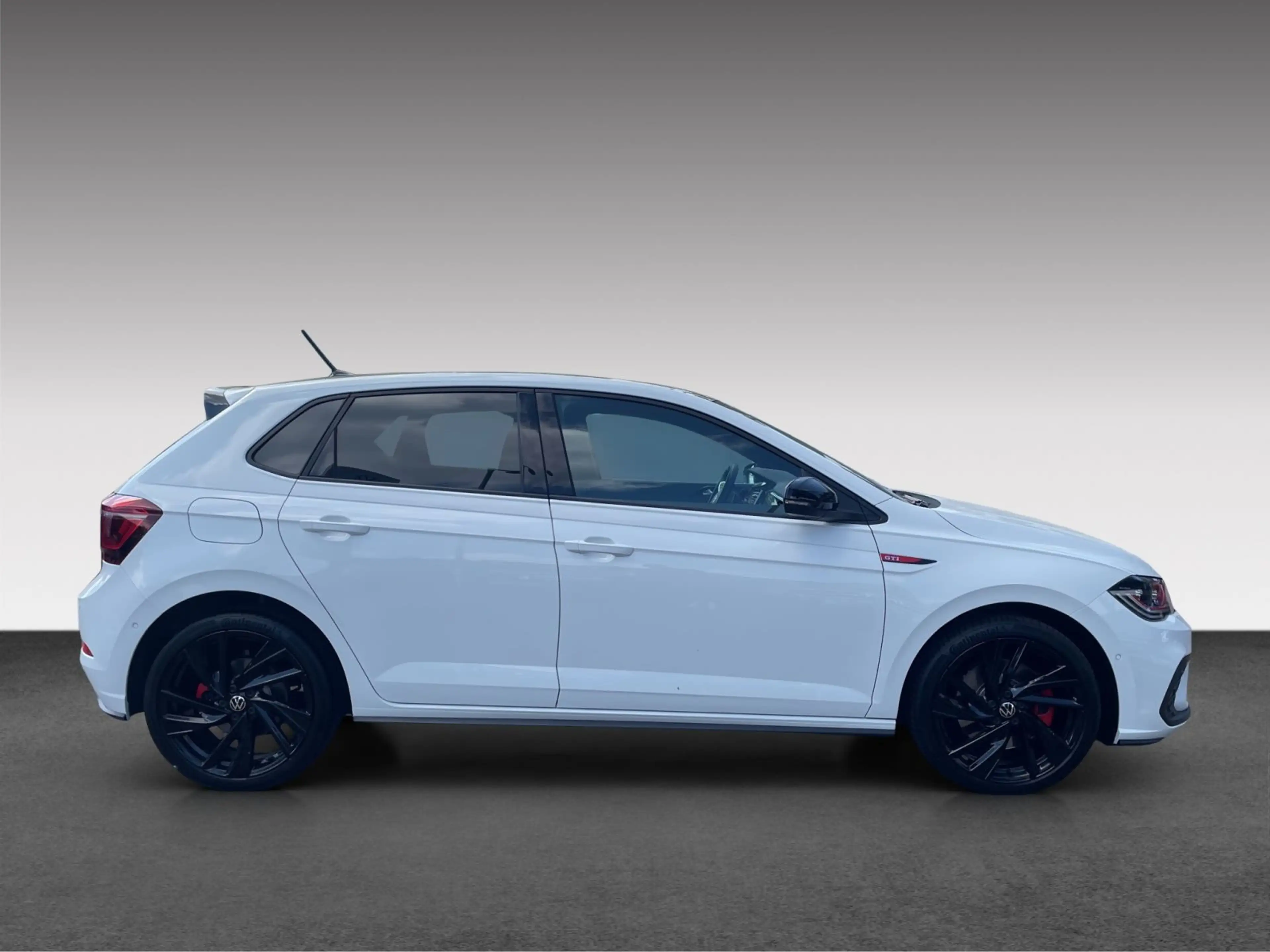 Volkswagen Polo GTI Edition 25 2.0 TSI DSG IQ.DRIVE+PANO — photo 7