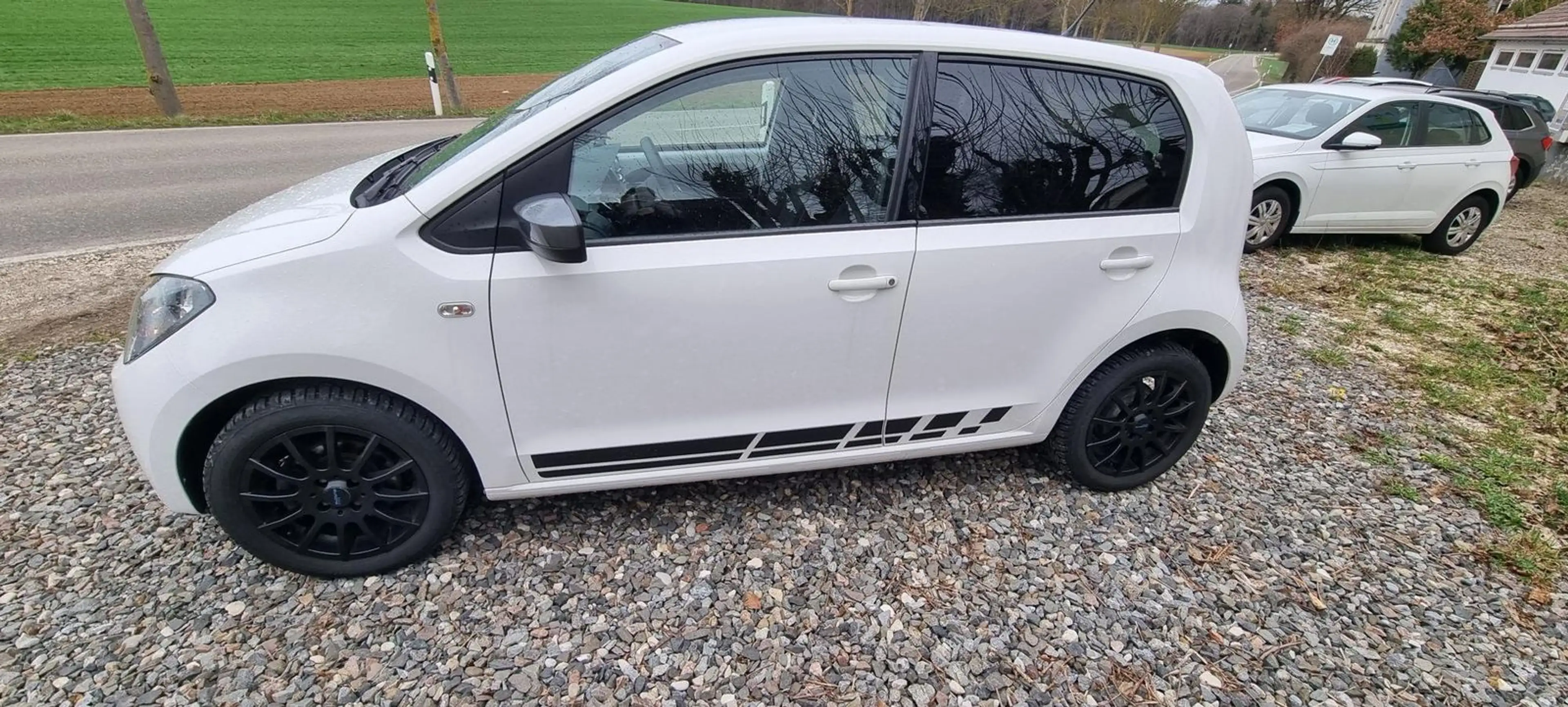 SEAT Mii (FR LINE) 1,0  55 KW (75 PS) — photo 2