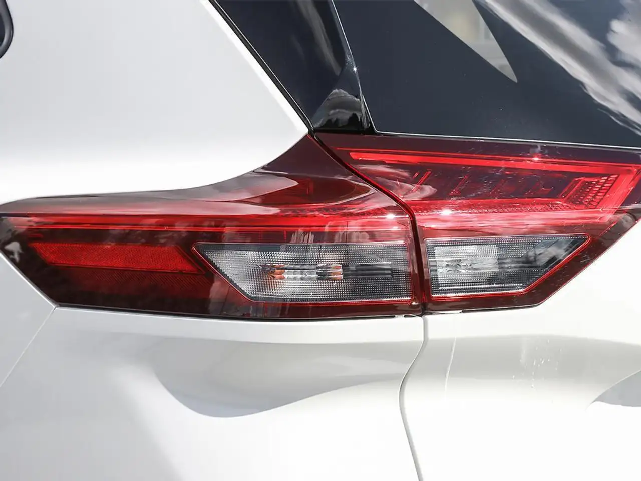 Nissan Rogue photo Nissan Rogue