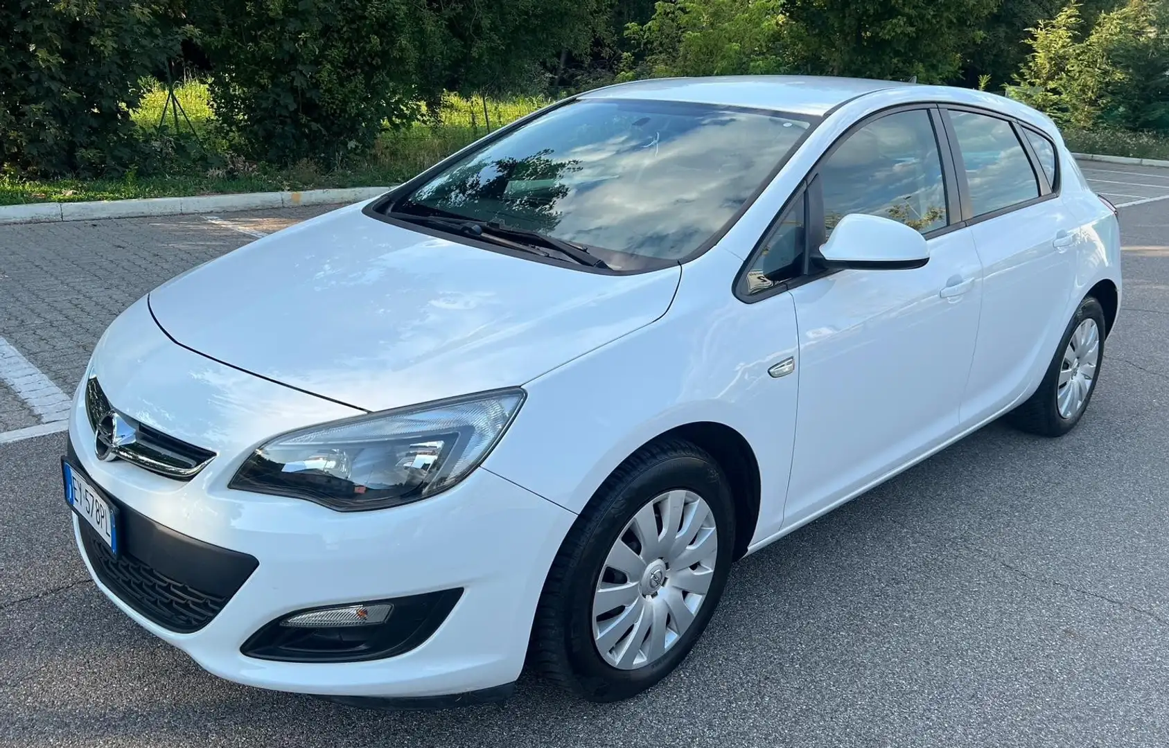 Opel Astra 5p 1.4 Cosmo 100cv E6 - 2