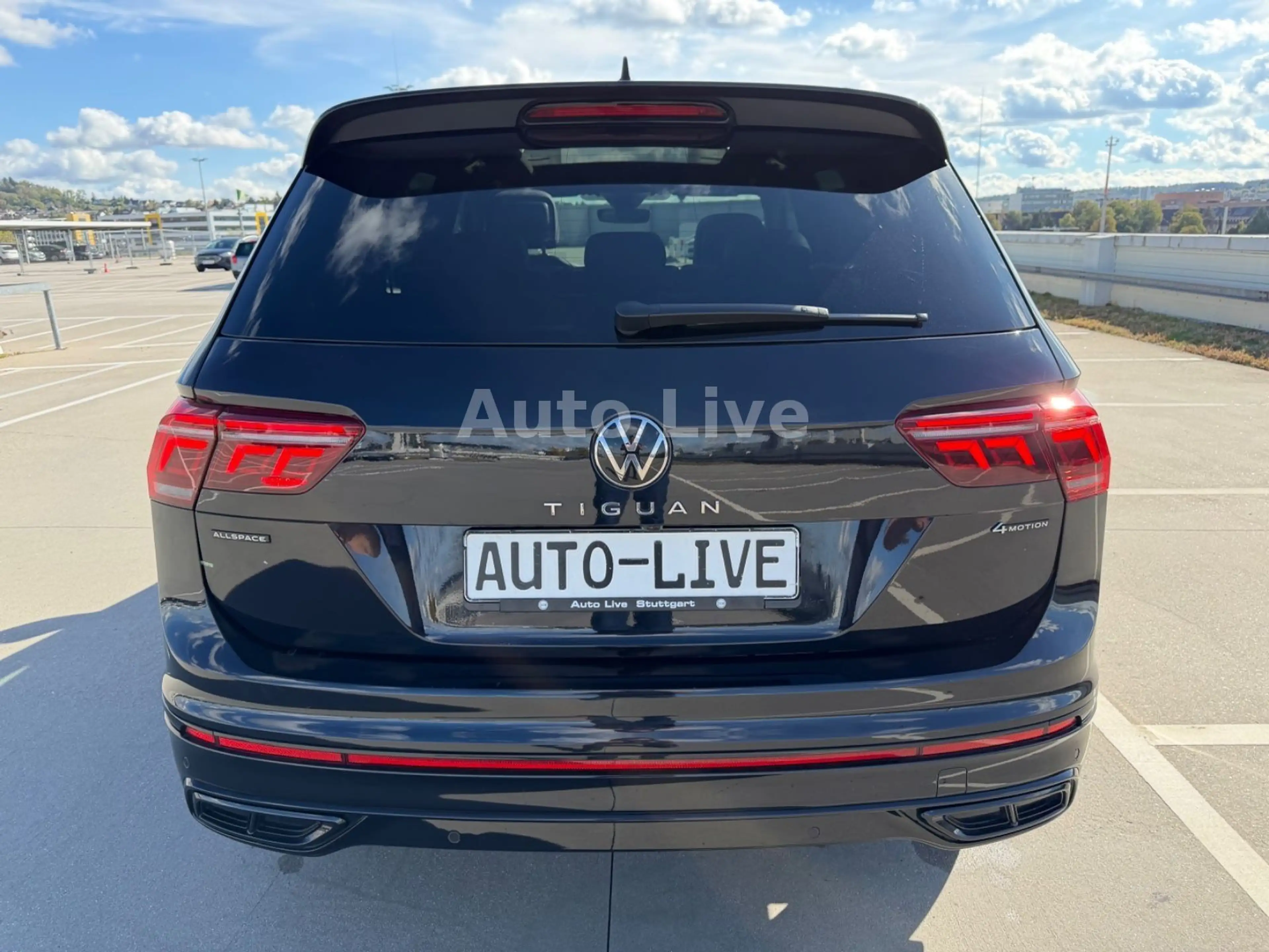 Volkswagen Tiguan Allspace 2.0 TDI DSG*4M*7-STZ*R LINE*PANO — photo 4