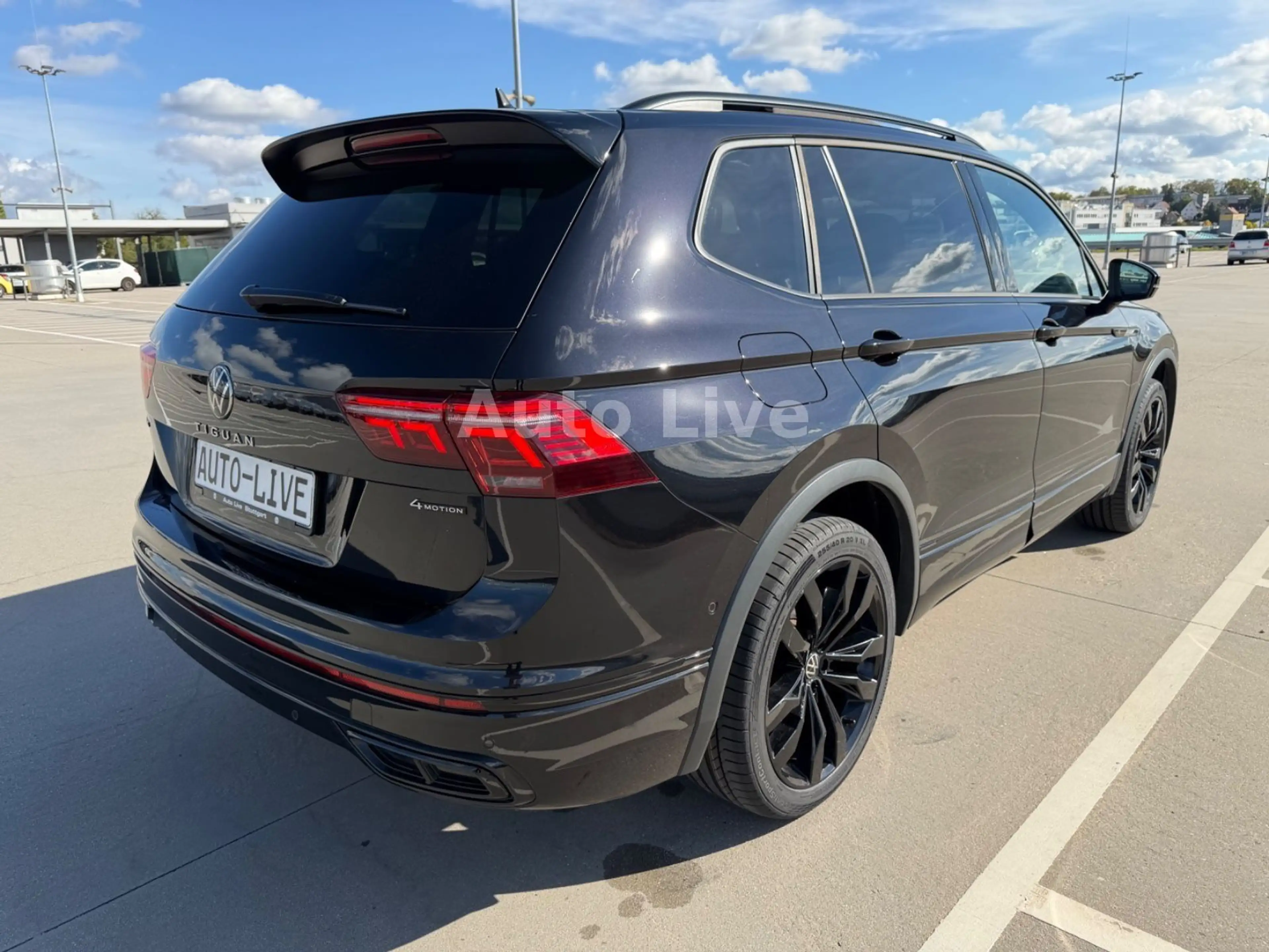 Volkswagen Tiguan Allspace 2.0 TDI DSG*4M*7-STZ*R LINE*PANO — photo 5