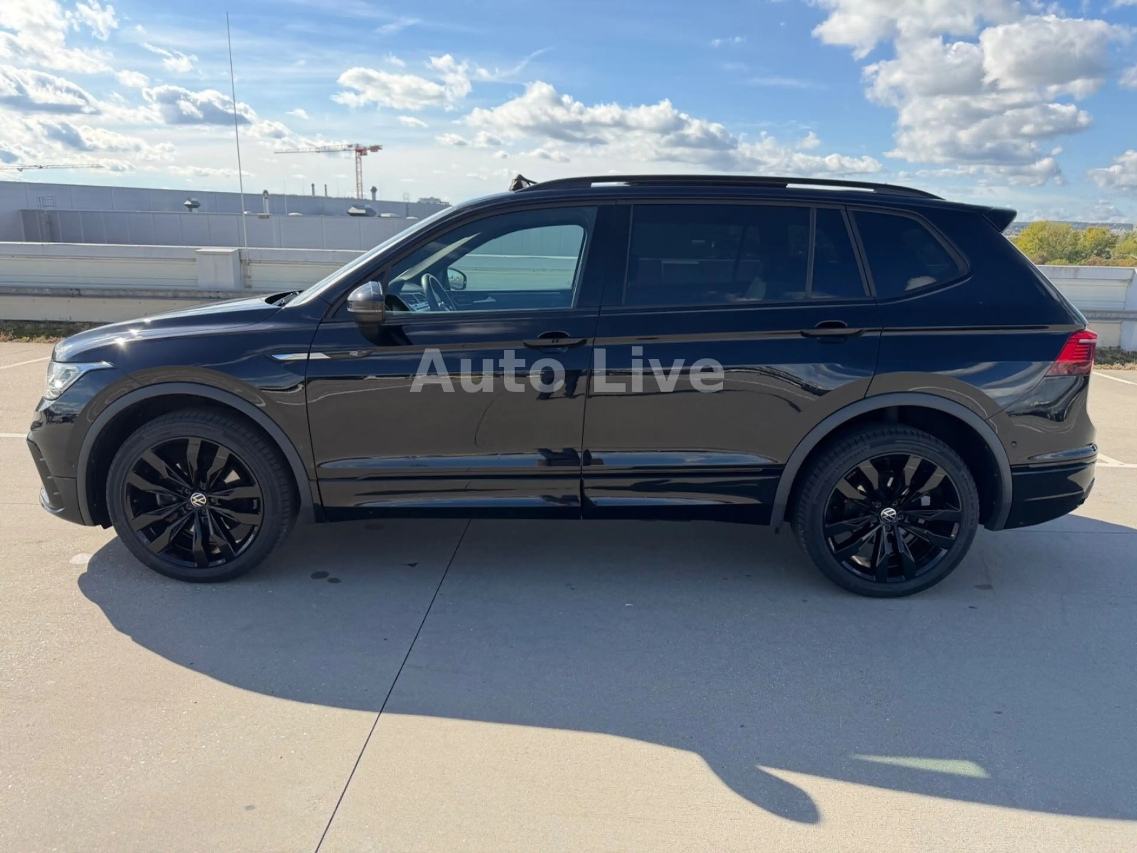 Volkswagen Tiguan Allspace 2.0 TDI DSG*4M*7-STZ*R LINE*PANO — photo 2