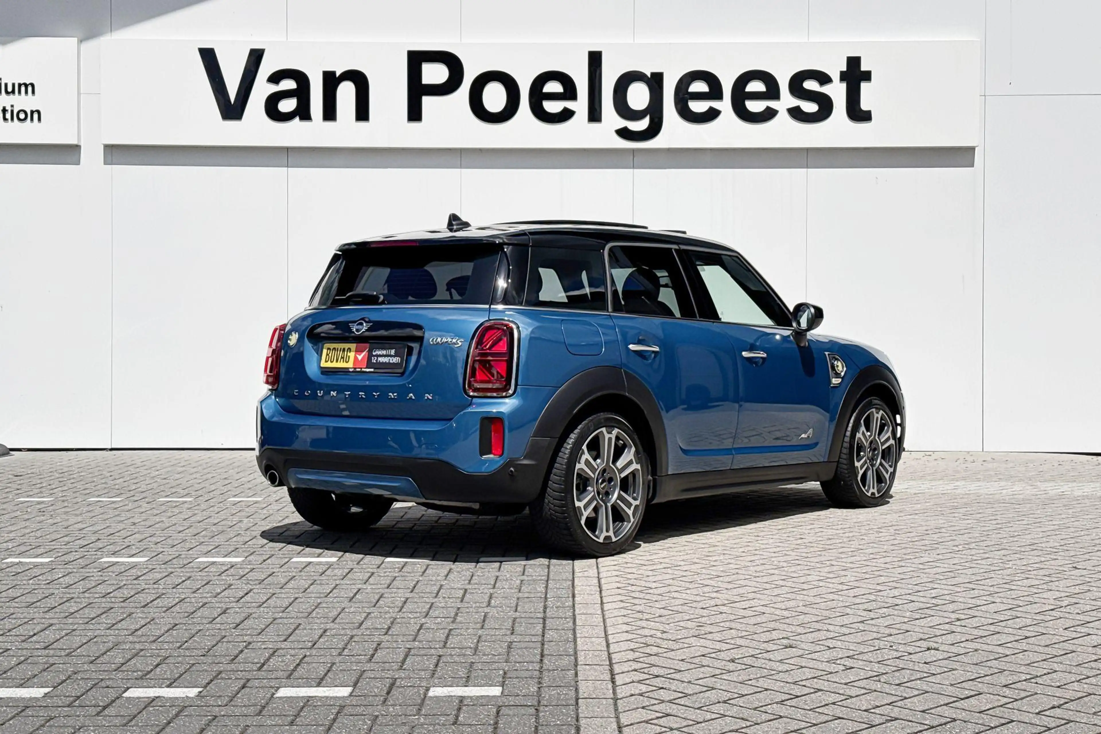 MINI Cooper SE Countryman ALL4 Business Edition — photo 4