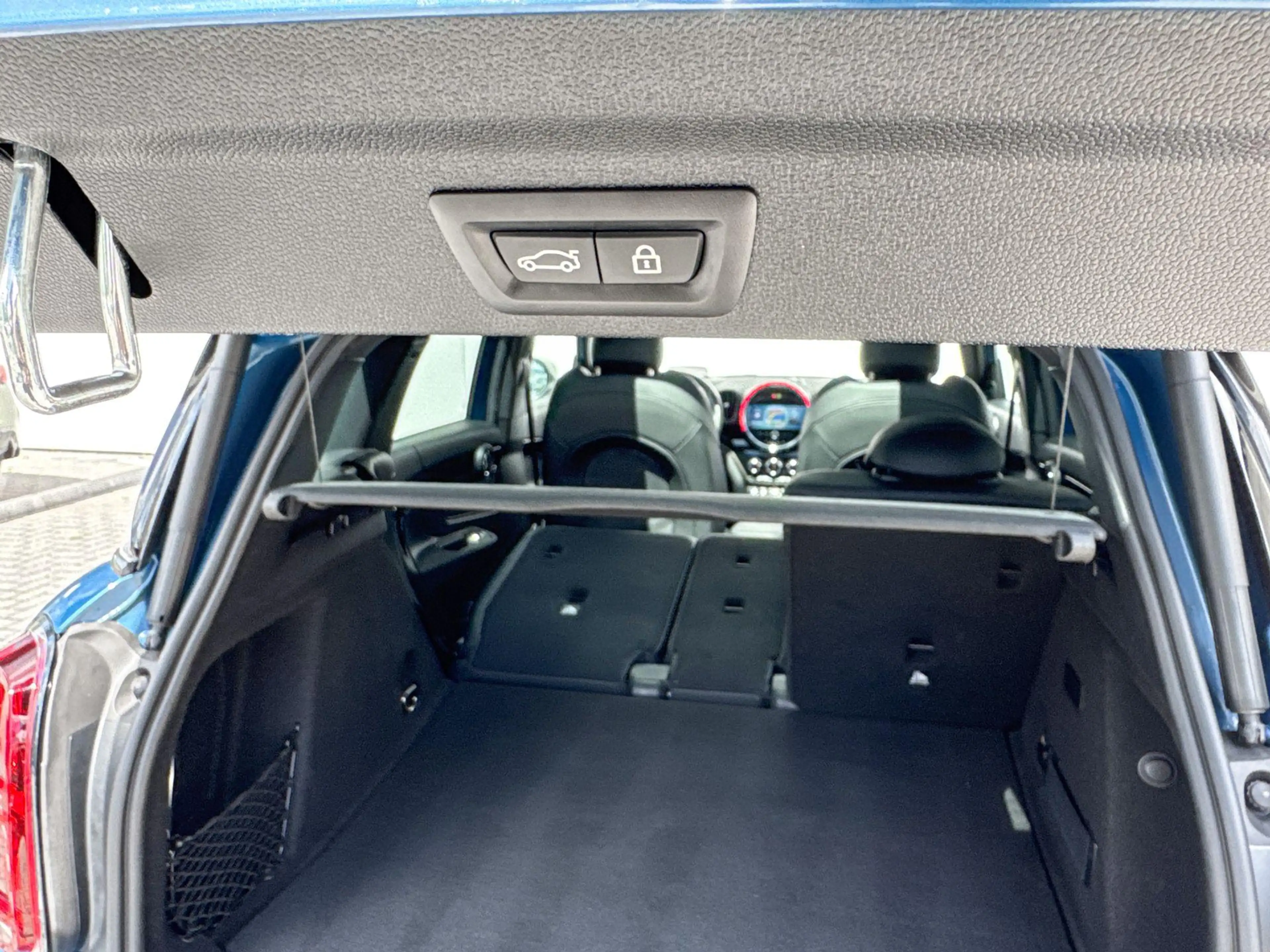MINI Cooper SE Countryman ALL4 Business Edition — photo 13