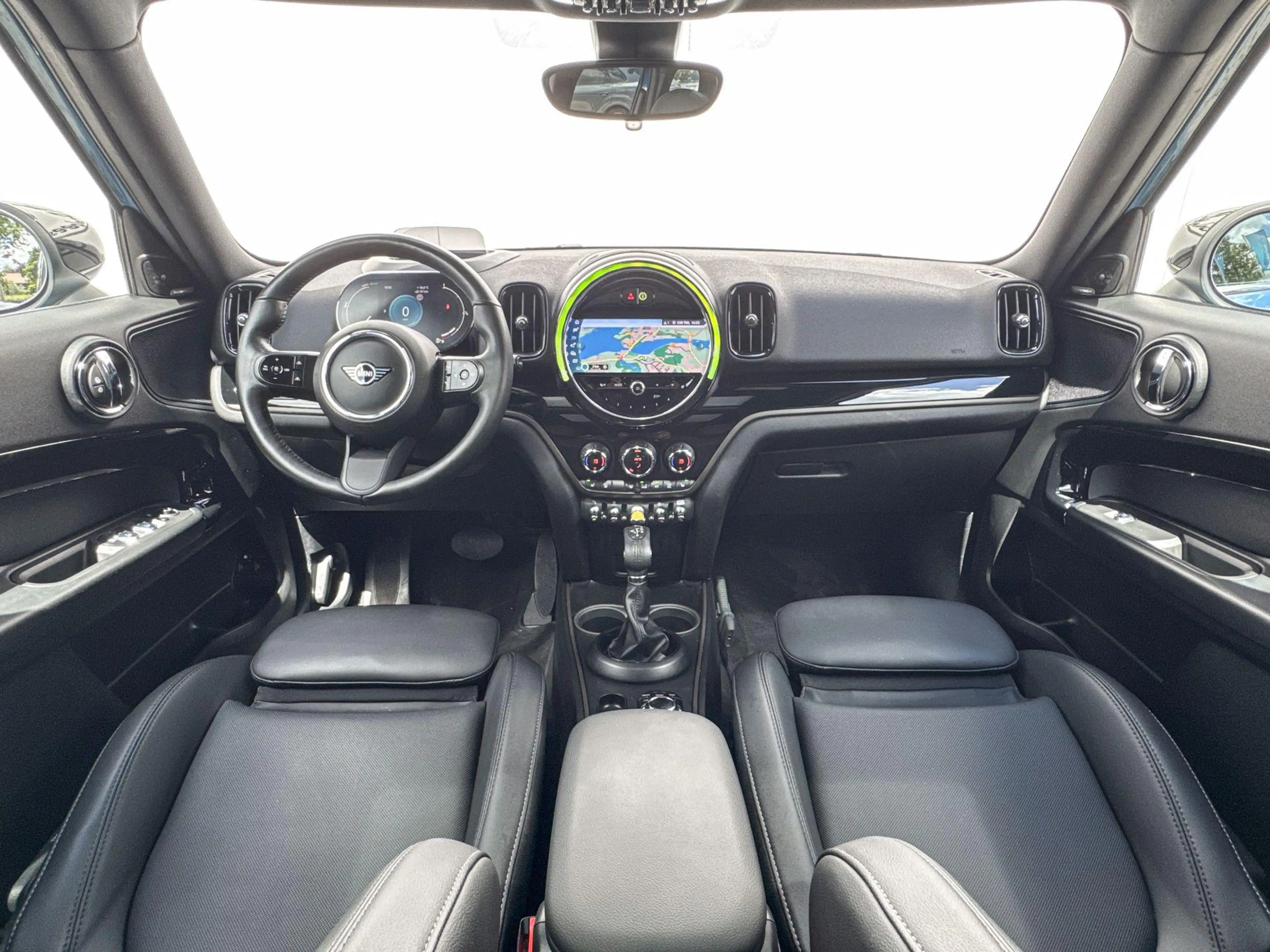 MINI Cooper SE Countryman ALL4 Business Edition — photo 14