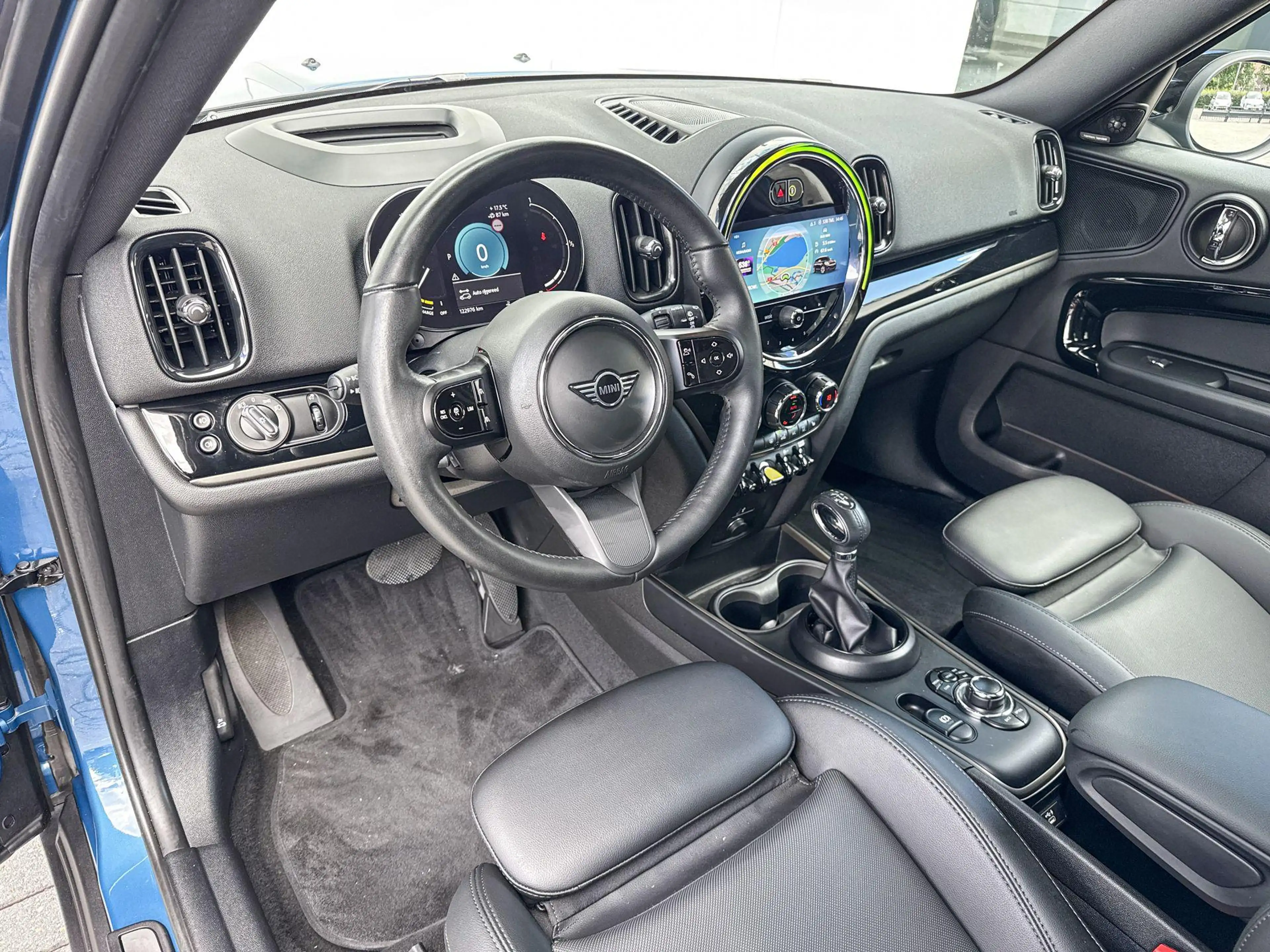 MINI Cooper SE Countryman ALL4 Business Edition — photo 6