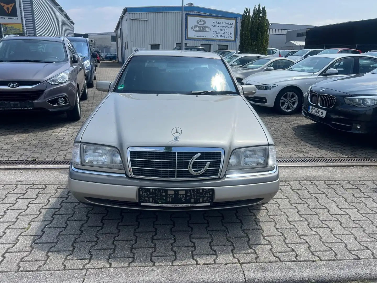 Mercedes-Benz C 180 ELEGANCE 1 HAND , TOP ZUSTAND , KLIMA Or - 2