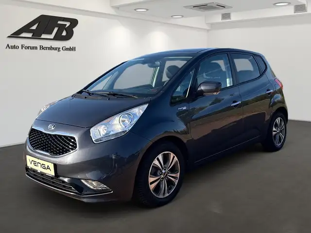 Kia Venga Platinum Edition NAVI SHZ PDC KAM LRHZ