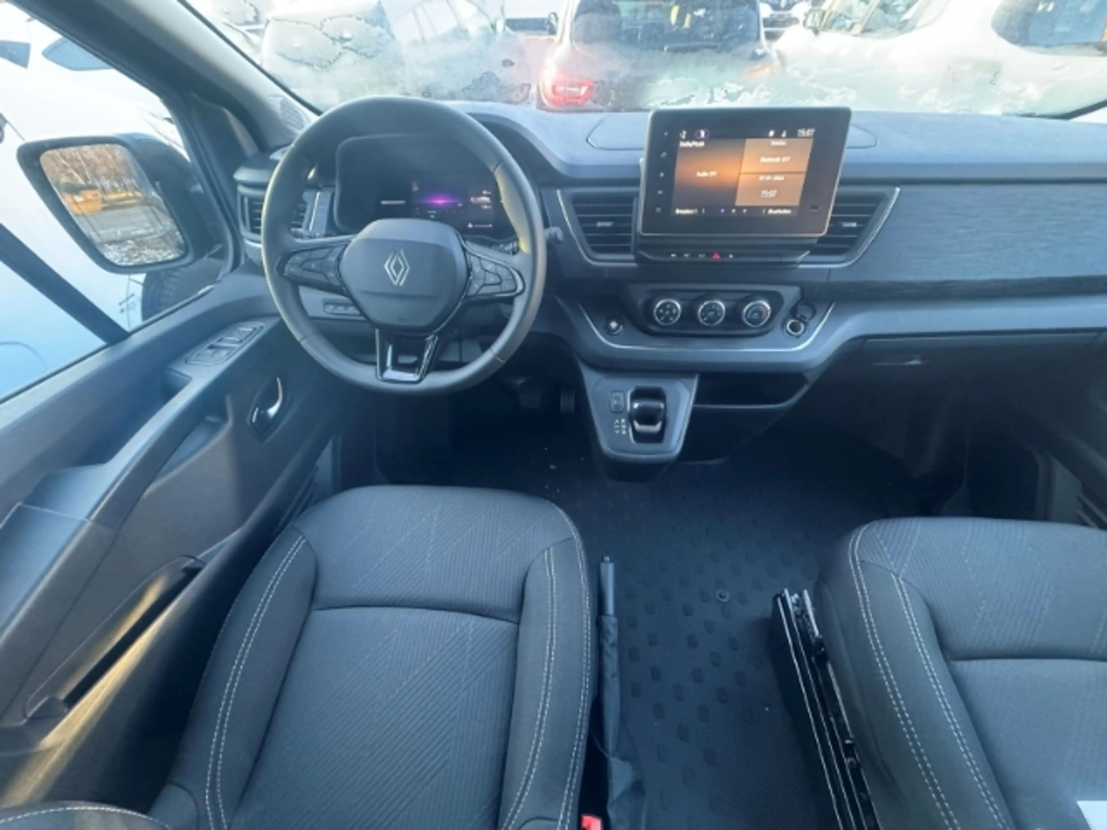 Renault Trafic Combi L2H1 3,0t Evolution 2.0 BLUE dCi 150 Automat — photo 14