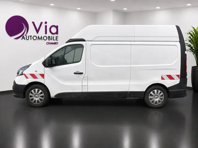 Renault Trafic view 5