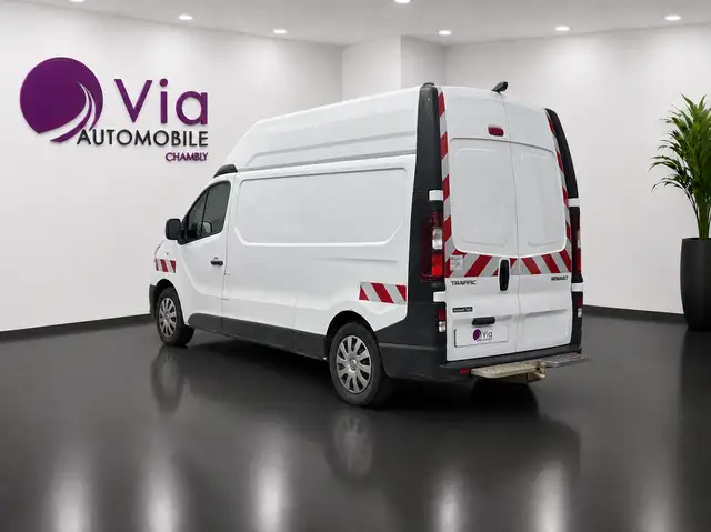 Renault Trafic view 7
