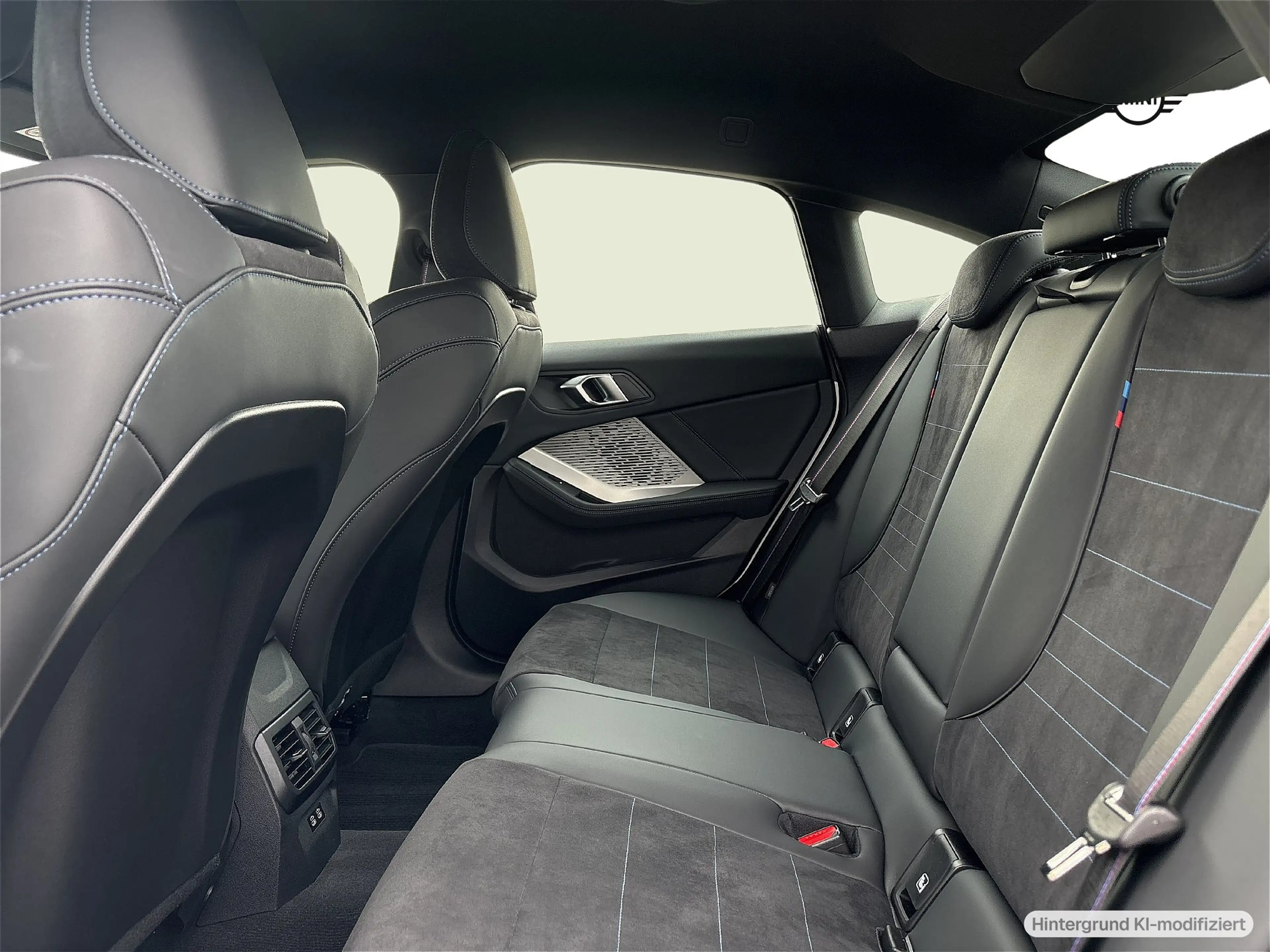 BMW 223 xDrive Gran Coupé M Sportpaket Pro Head-Up — photo 9