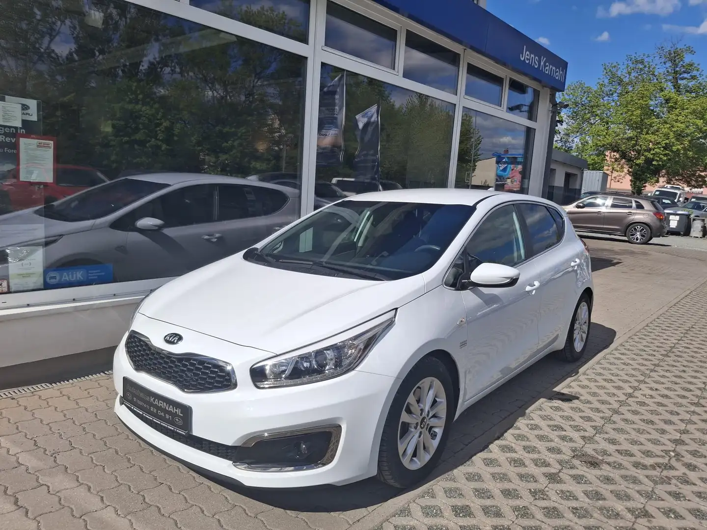 Kia Ceed / cee'd Dream Team Weiß - 1