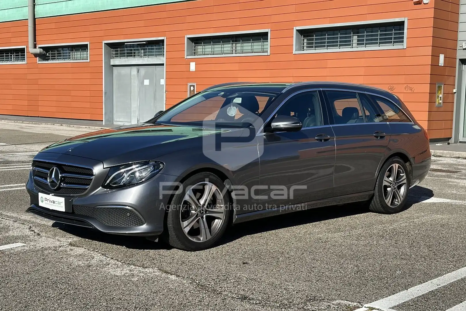 Mercedes-Benz E 200 E 200 d S.W. Auto Business Sport Argent - 1