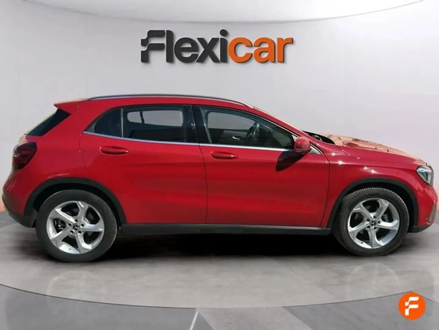 Mercedes-Benz GLA 180 +180 Rojo - 2