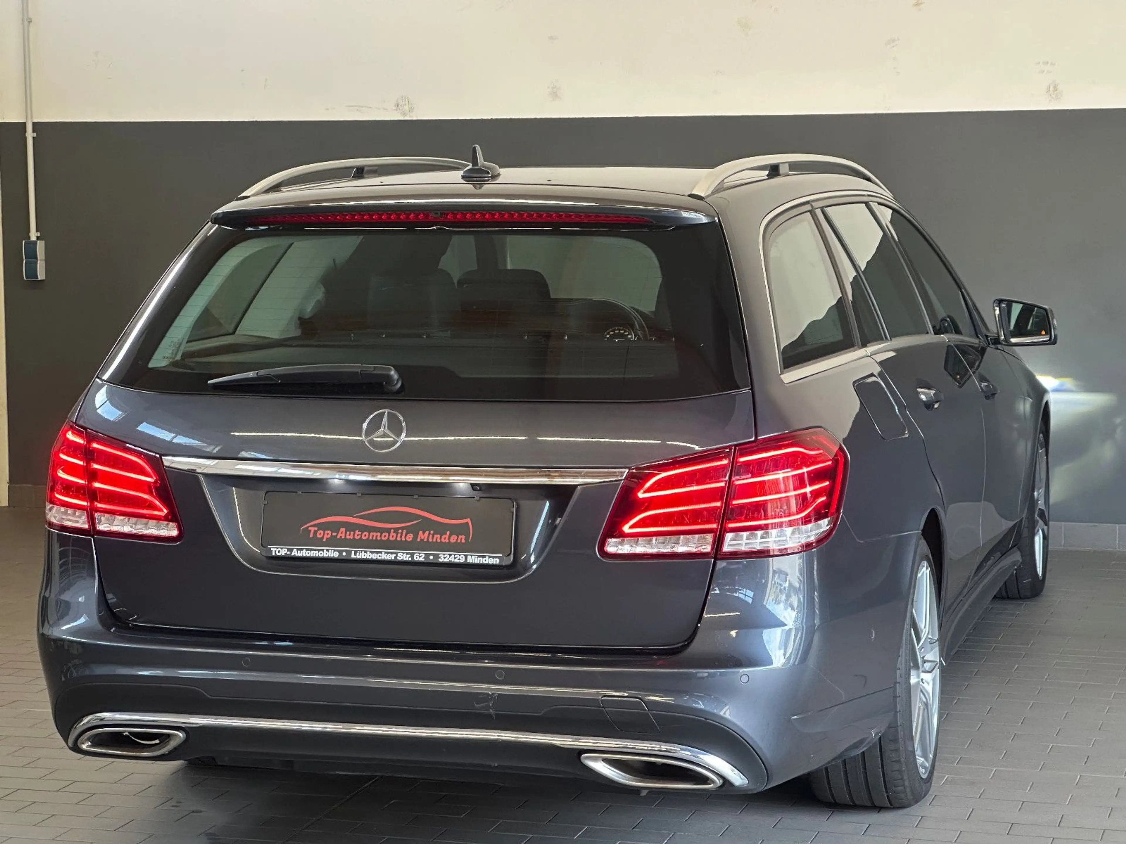 Mercedes-Benz E 350 AMG Paket 4Matic/LED/ B&O/AHK/2.Hand — photo 6