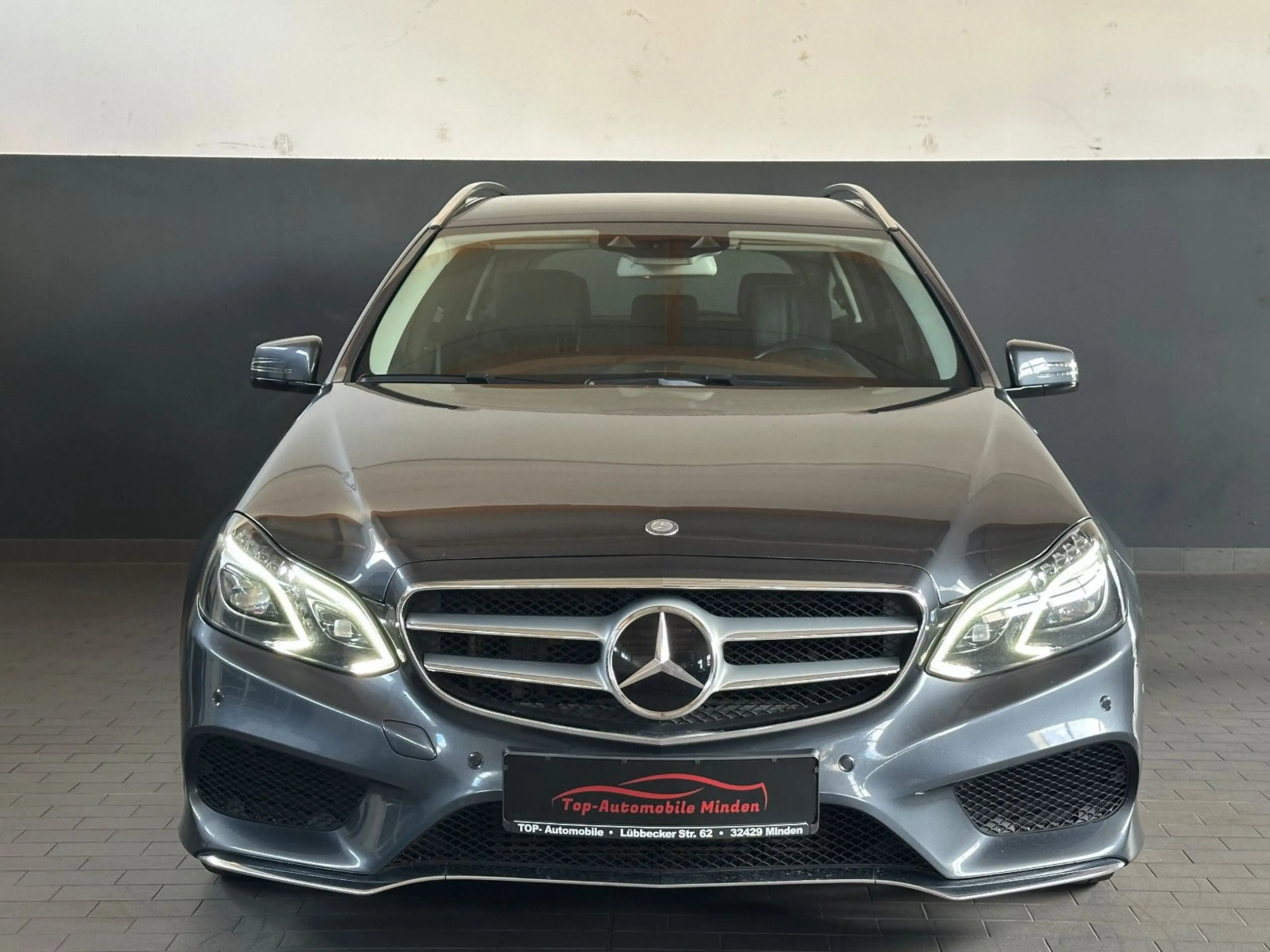 Mercedes-Benz E 350 AMG Paket 4Matic/LED/ B&O/AHK/2.Hand — photo 2