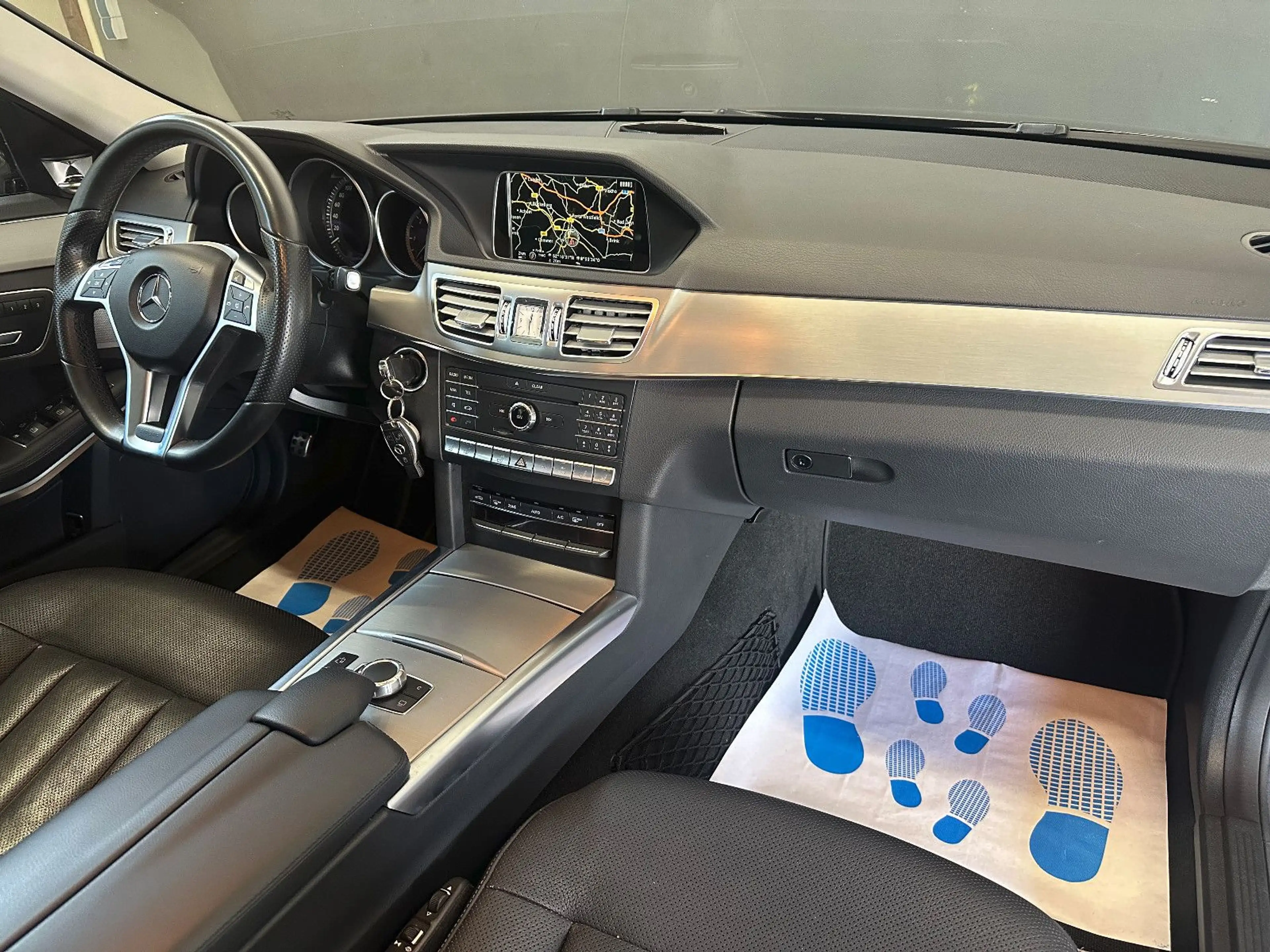 Mercedes-Benz E 350 AMG Paket 4Matic/LED/ B&O/AHK/2.Hand — photo 10
