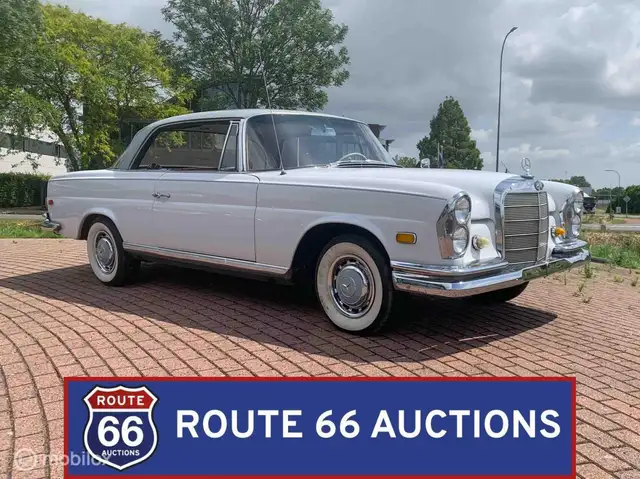 Mercedes-Benz 220 SE Coupe
