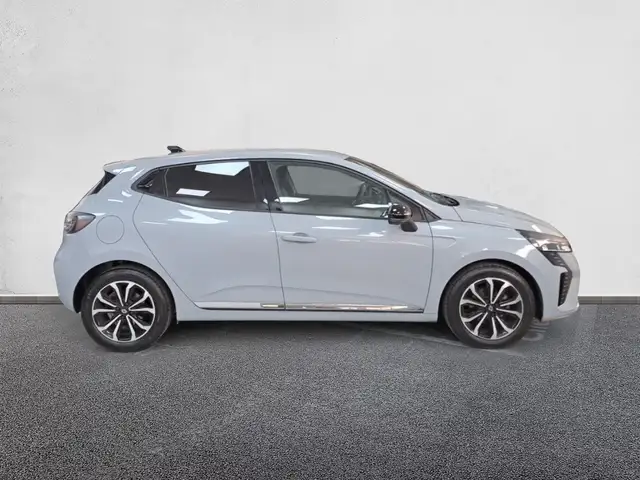 Renault Clio view 5
