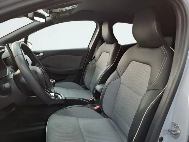 Renault Clio view 11