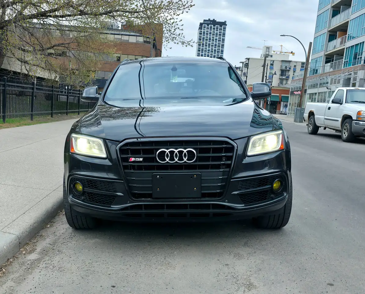 Audi SQ5 снимка Audi SQ5