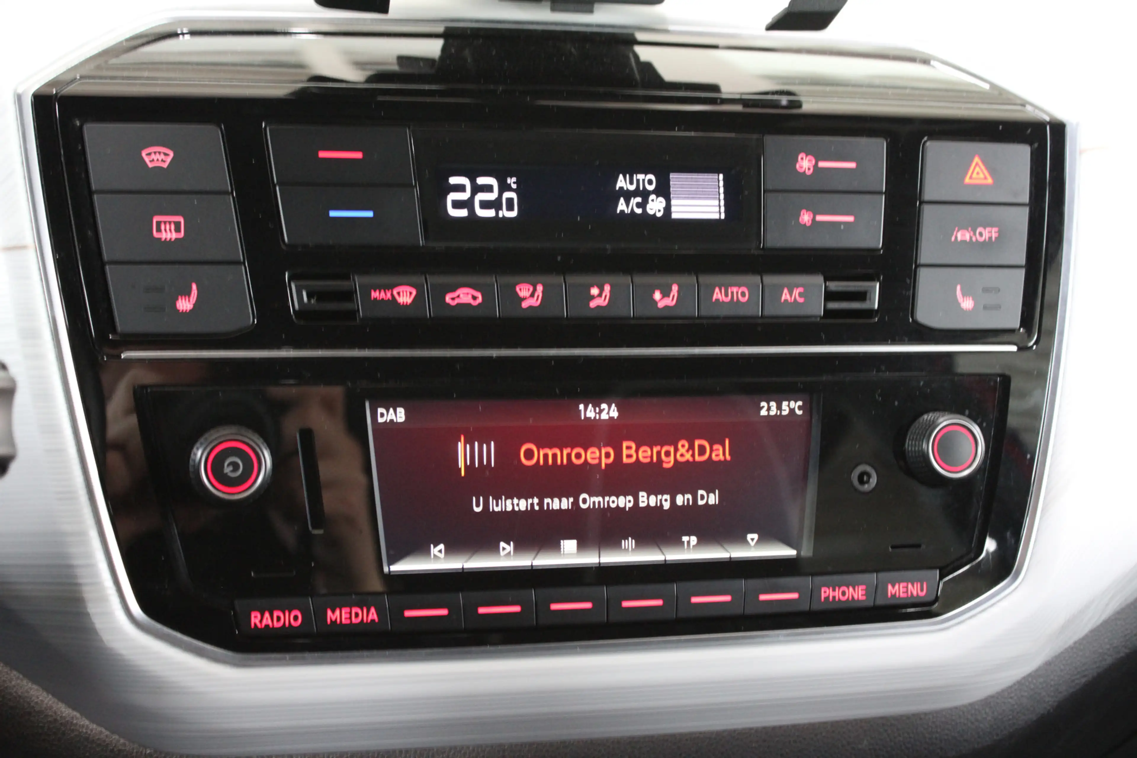 SEAT Mii Electric electric Plus — photo 12
