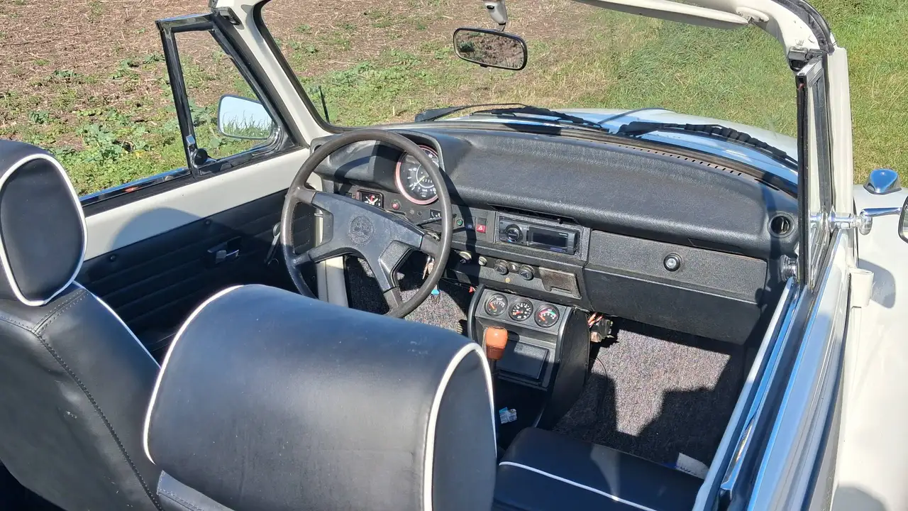 Volkswagen Käfer 1303 LS Cabriolet (H-Zulassung), foto 12
