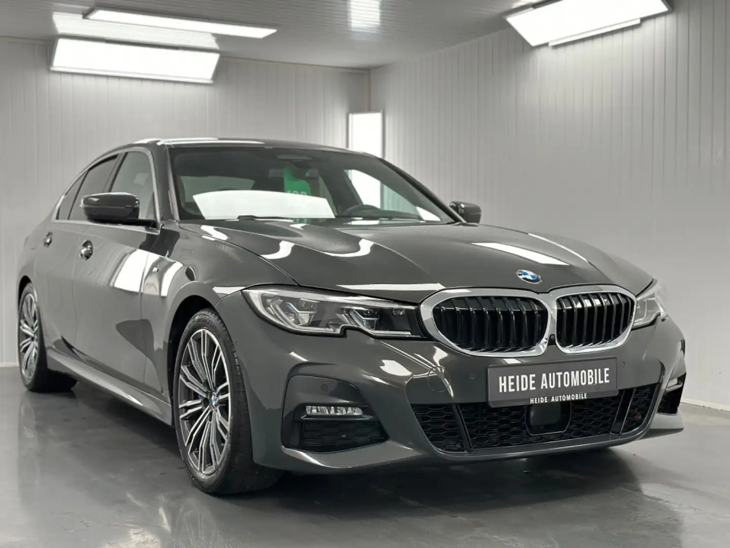 BMW 330 d M Sport Paket PLUS Individual DigitalTacho Сірий - 2