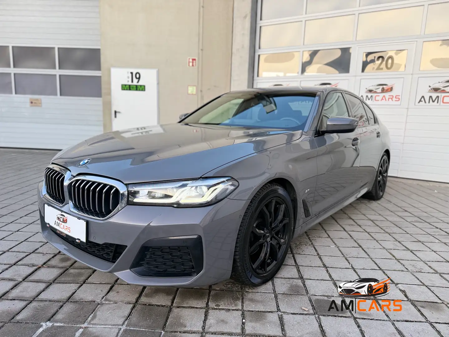 BMW 520 520d 48 V Aut.  *M-PAKET*1.BESITZ*VIRTUAL*TOP* Grau - 1