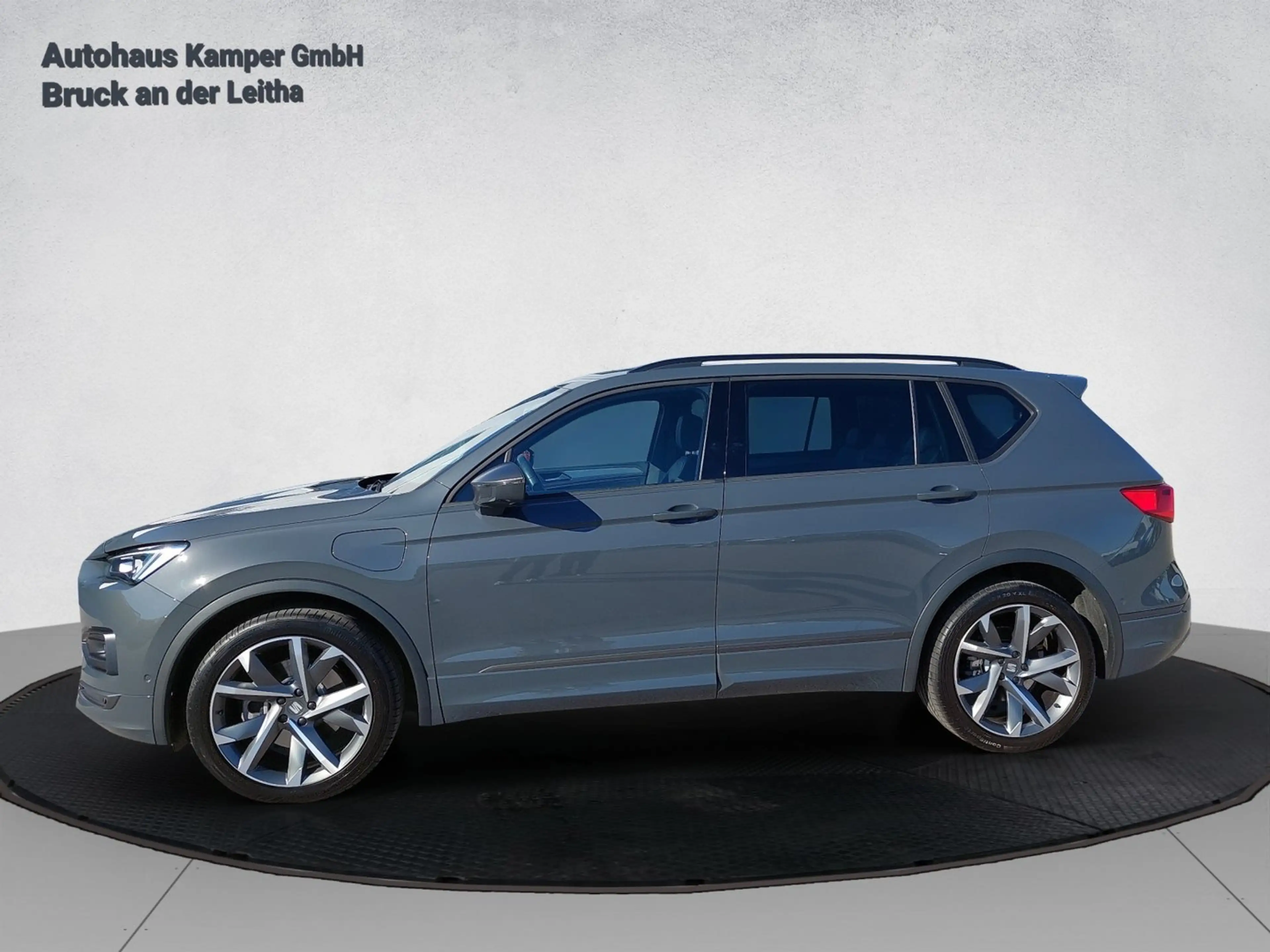 SEAT Tarraco FR eHYBRID 245 DSG — photo 2