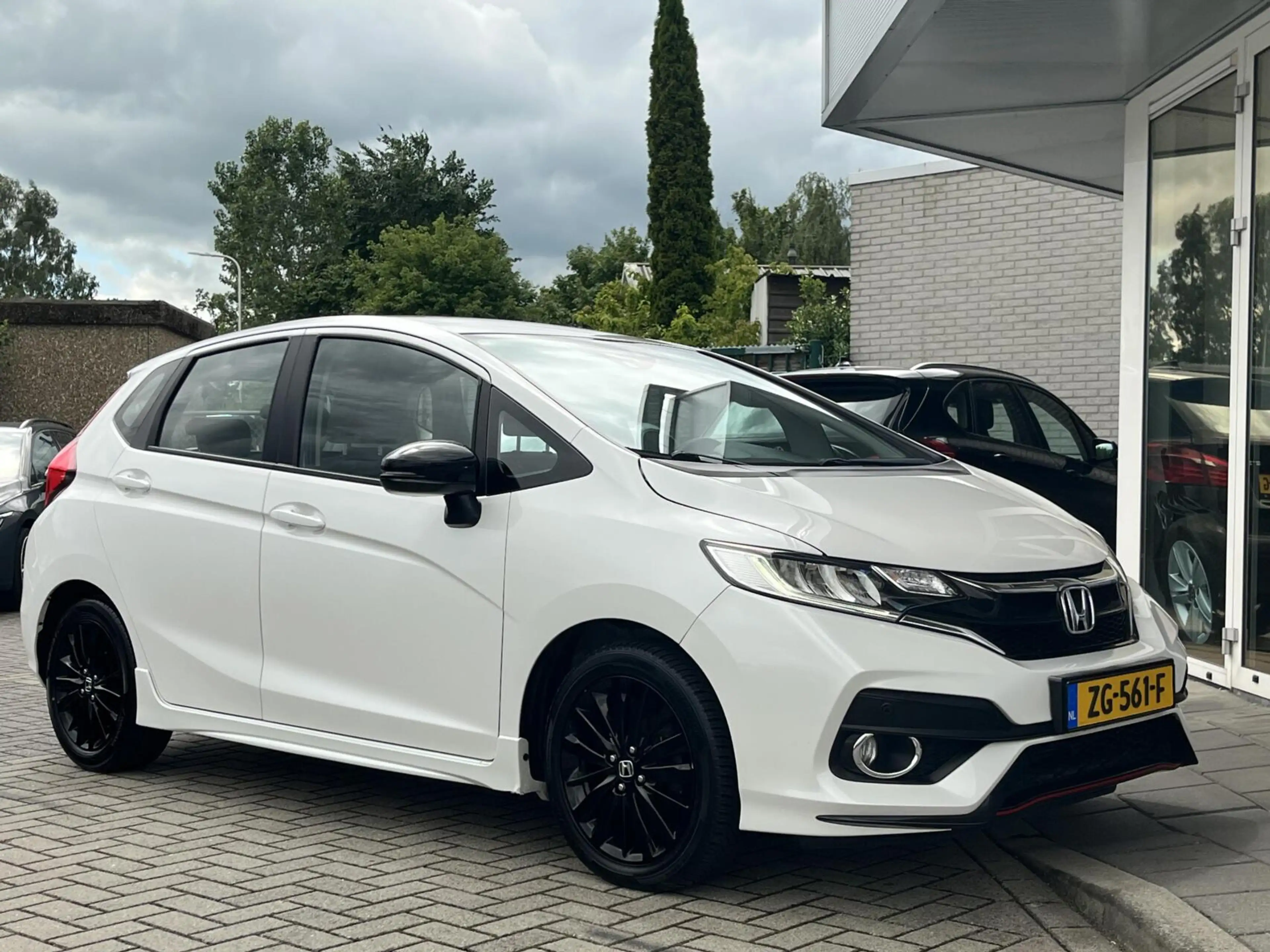 Honda Jazz 1.5 i-VTEC Dynamic 131PK TREKHAAK+1E EIG.+LED+PDC — photo 5