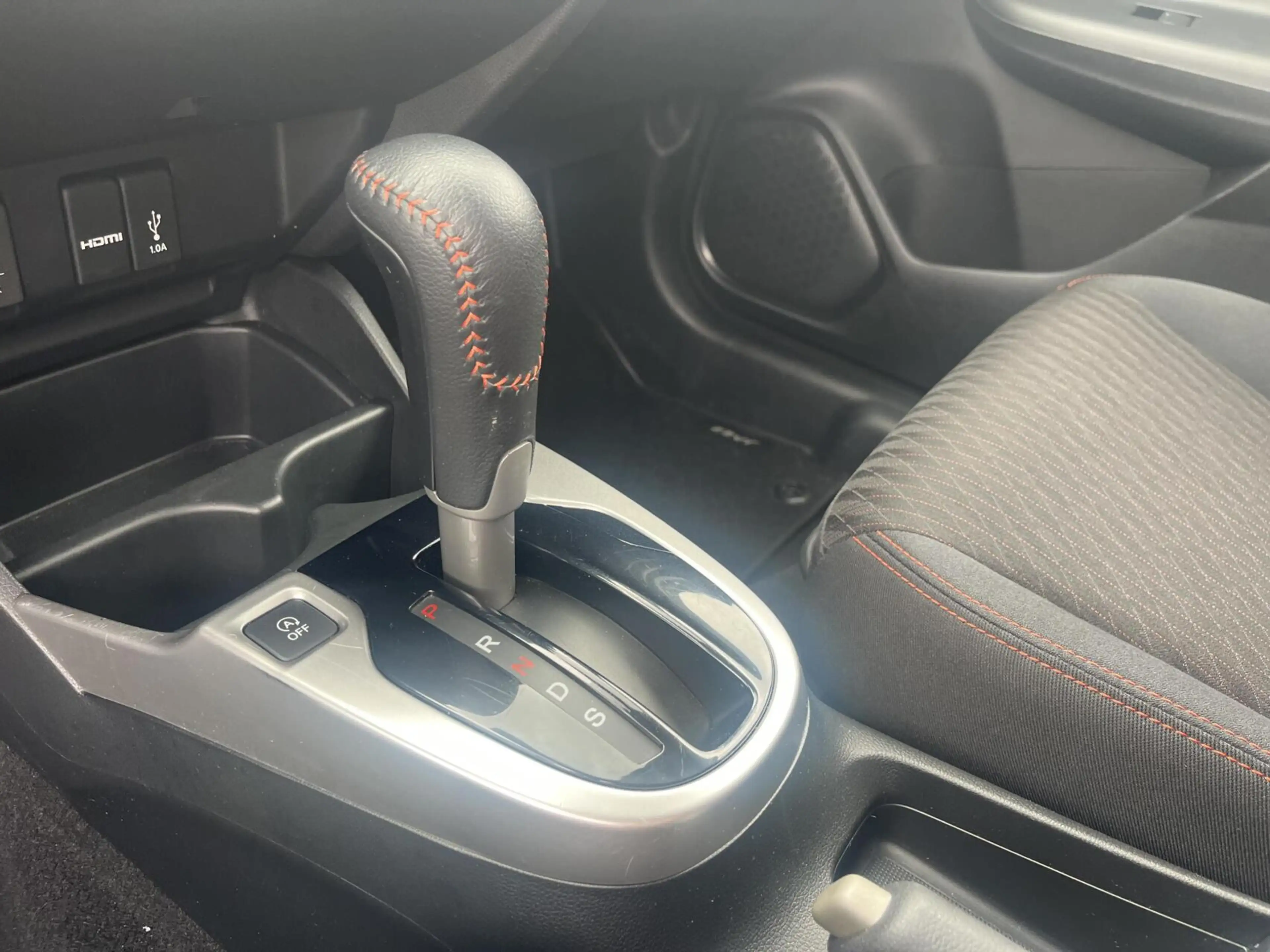 Honda Jazz 1.5 i-VTEC Dynamic 131PK TREKHAAK+1E EIG.+LED+PDC — photo 11