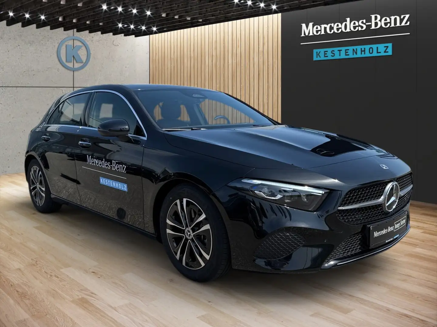 Mercedes-Benz A 180 A 180 Kompaktlimo *PROGRES*MBUX*MEMO*AHK*SHZ* Noir - 2