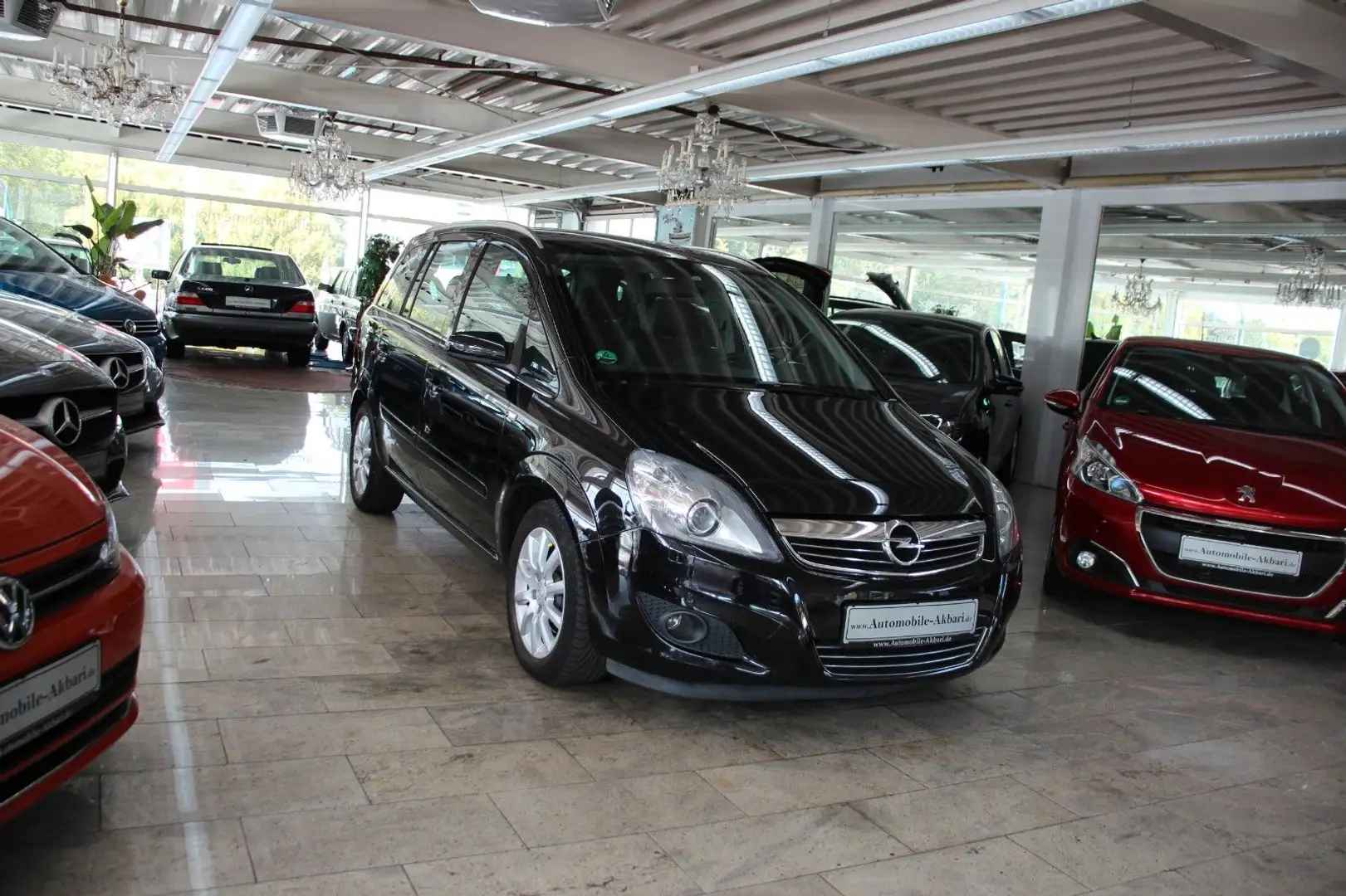 Opel Zafira B Innovation "110 Jahre" *Automatik* Schwarz - 2