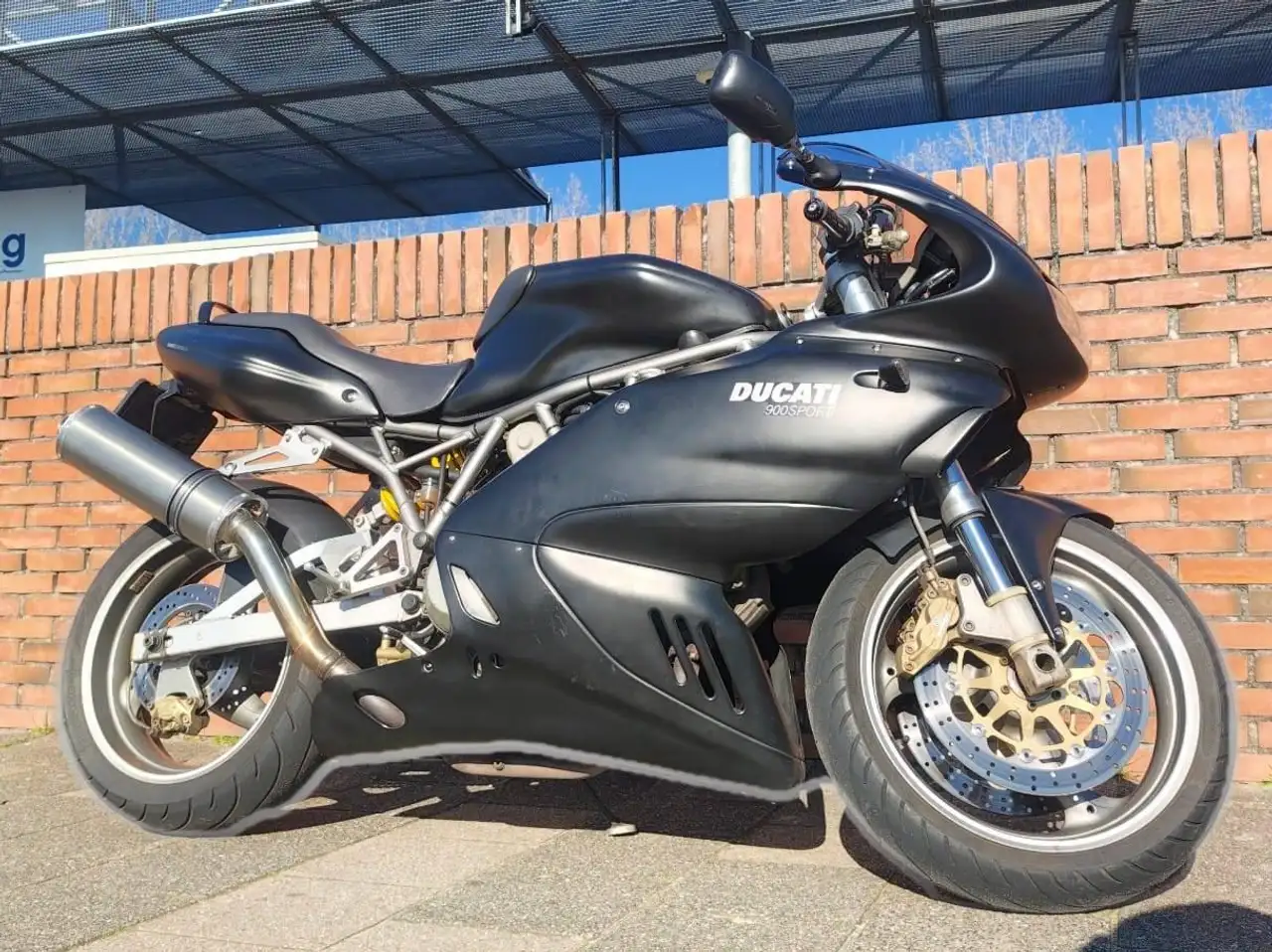 Ducati 900 SS