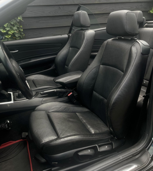 BMW 120 1-serie Cabrio 120i 2008 LEDER/CARPLAY/CRUISE/STLV — photo 22