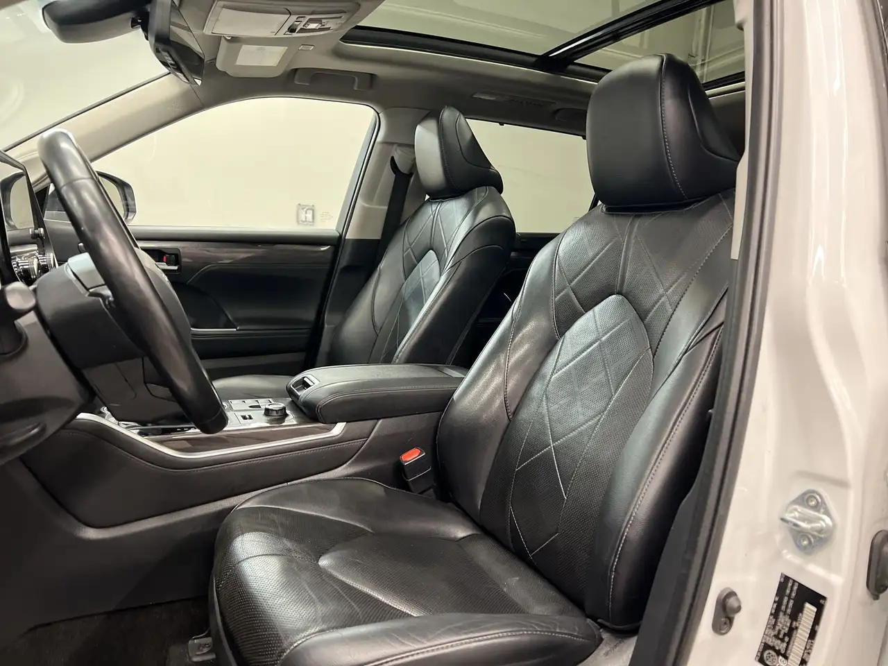 Toyota Highlander снимка Toyota Highlander