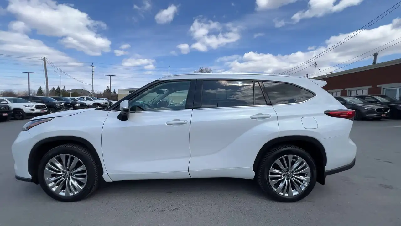 Toyota Highlander снимка Toyota Highlander