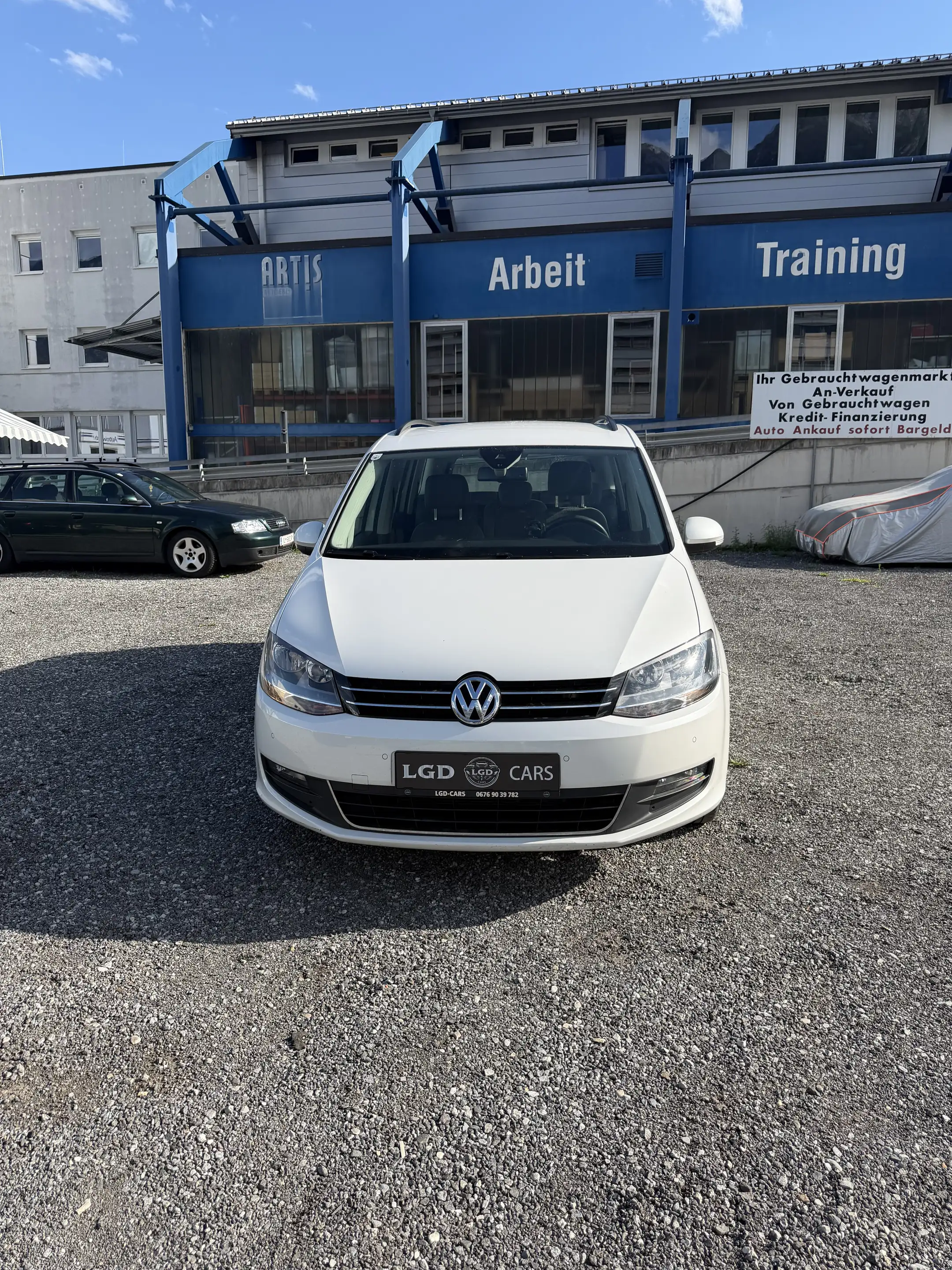 Volkswagen Sharan Comfortline BMT 2,0 TDI DSG — photo 4