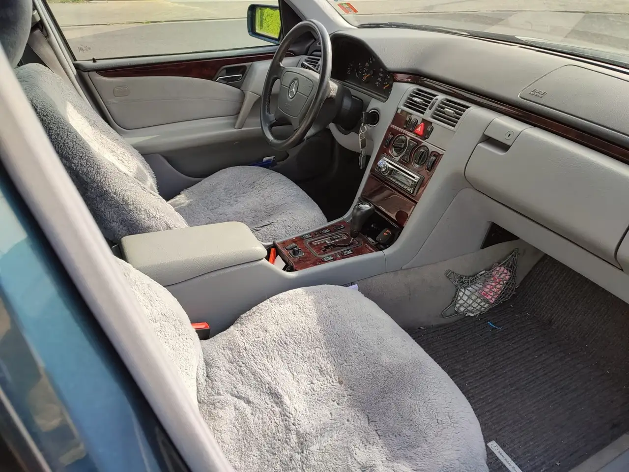 Mercedes-Benz E 240 E-Klasse Elegance sehr guter Zustand, foto 6