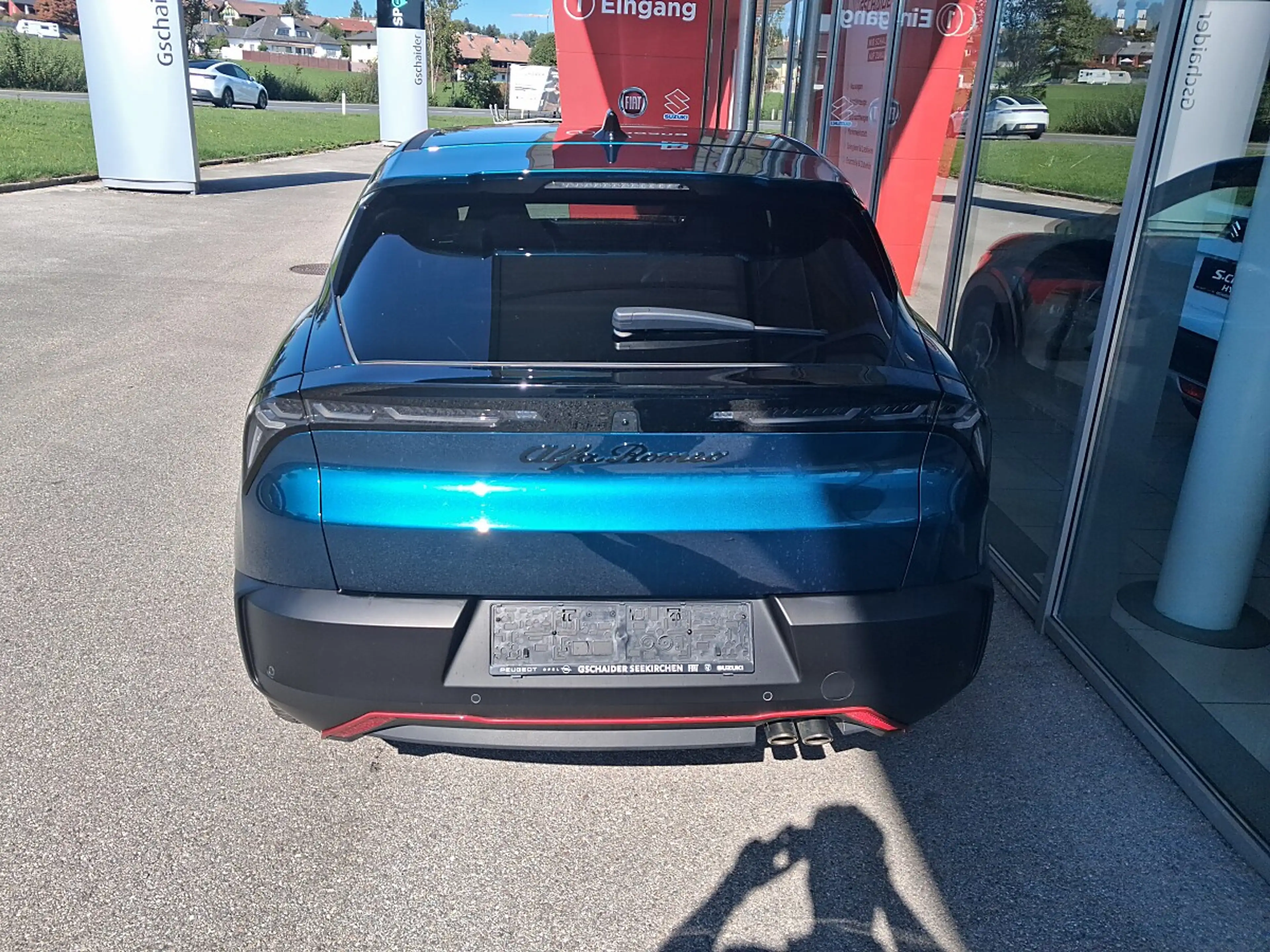 Alfa Romeo Junior Ibrida Speciale 1.2 MHEV e-DCT6 — photo 5