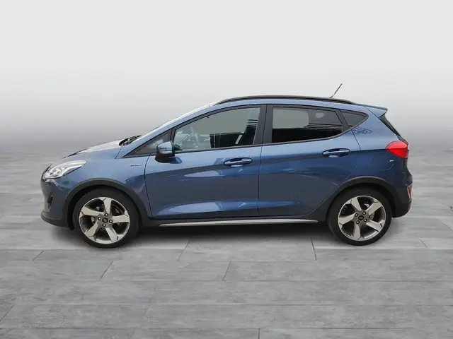 Ford Fiesta view 3