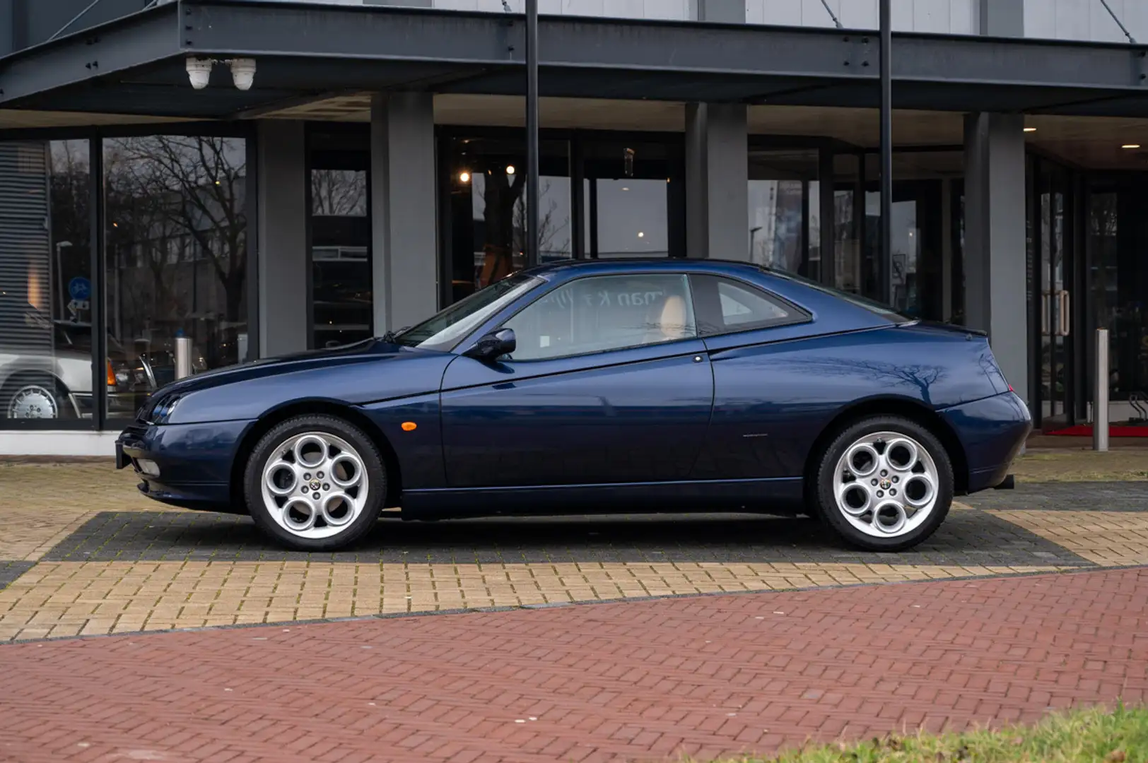 Alfa Romeo GTV 1.8 T.Spark 16V Blau - 2