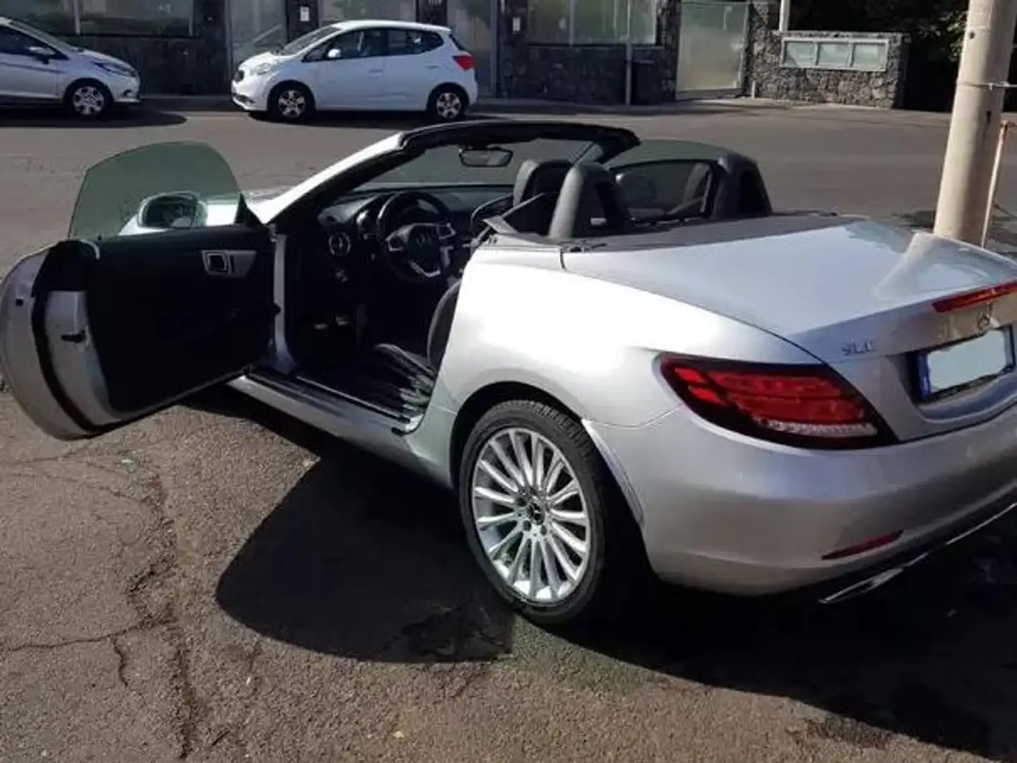 Mercedes-Benz SLC 180 solo 12.000km Argento - 1