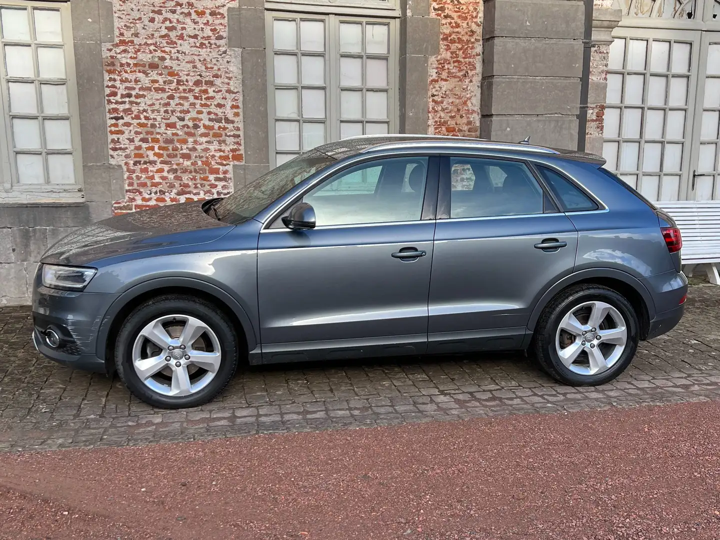 Audi Q3 2.0 TDi Quattro S tronic Gris - 1